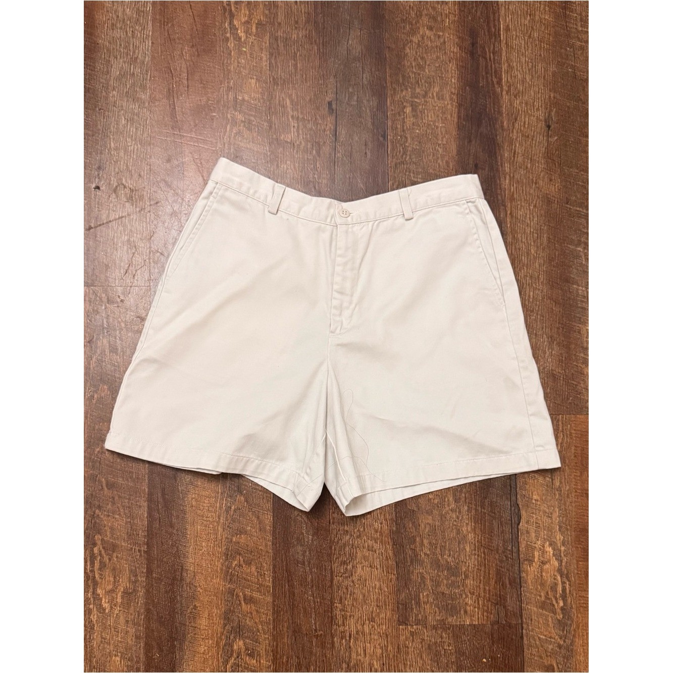 Vintage Y2K Dockers Khaki Cotton Shorts Women’s Size 12 High Rise 6″ Inseam