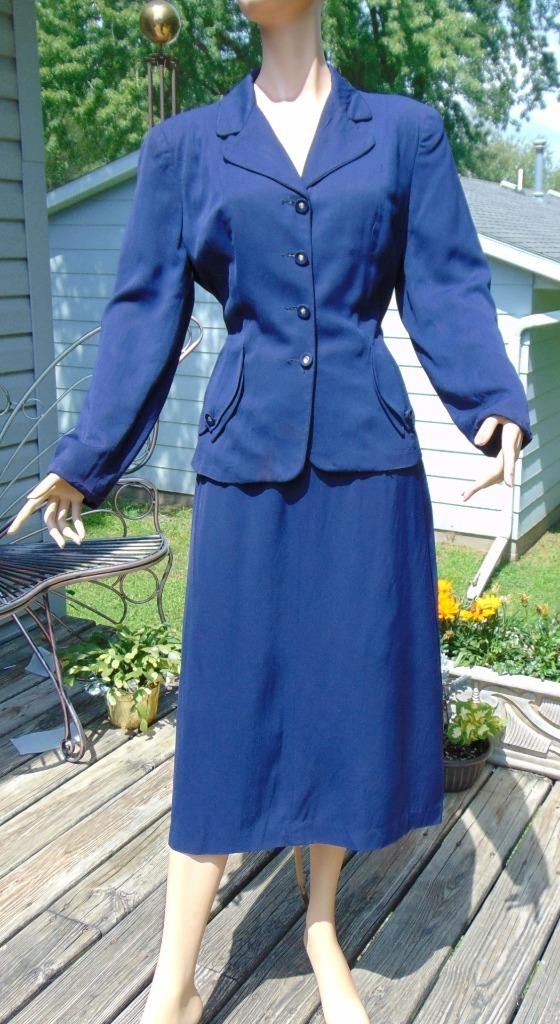 VTG 40s Navy Rayon Gabardine Skirt Suit 30 & 32W neat Details