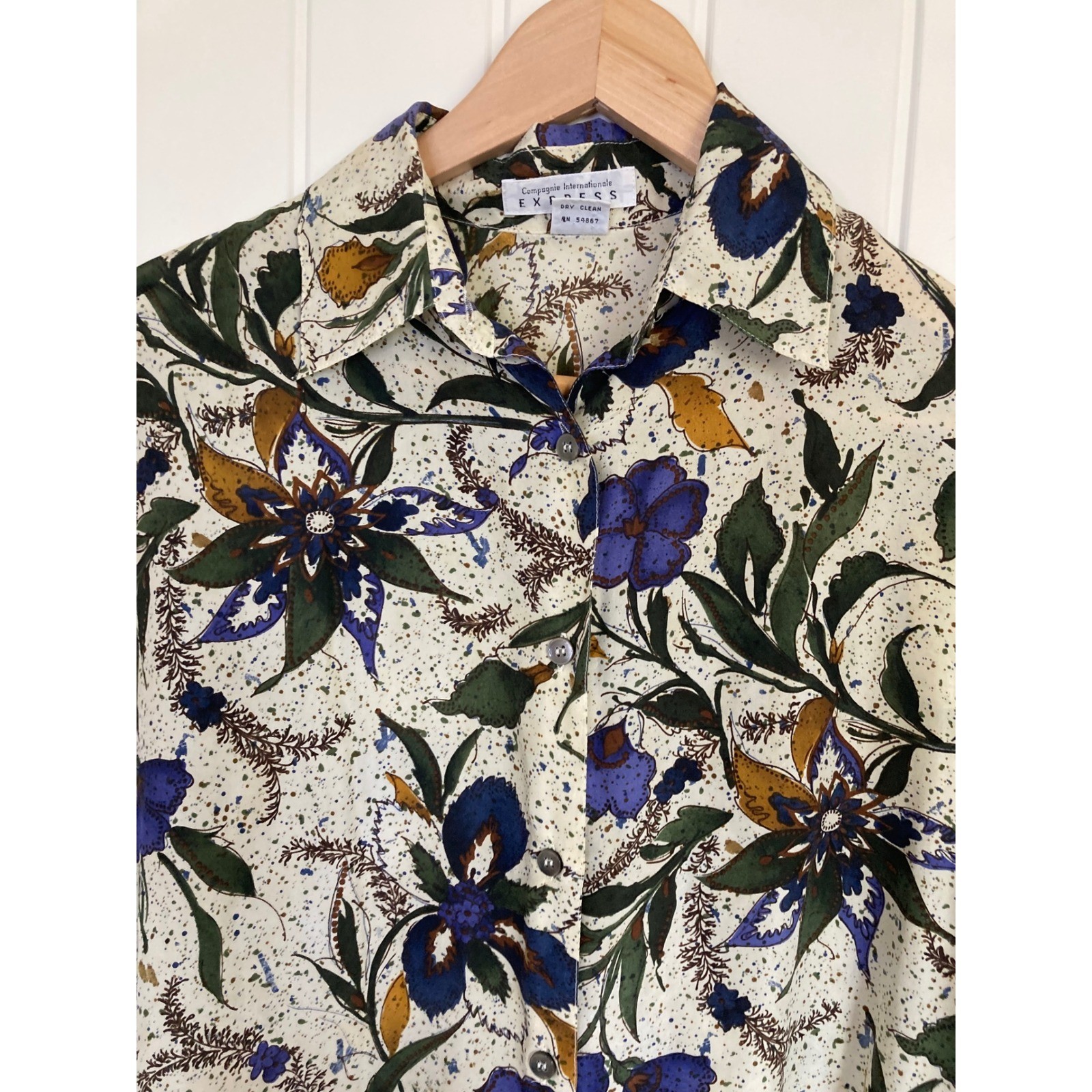 Compagnie Internationale Express Vintage 100% Silk Floral Button Down Shirt M