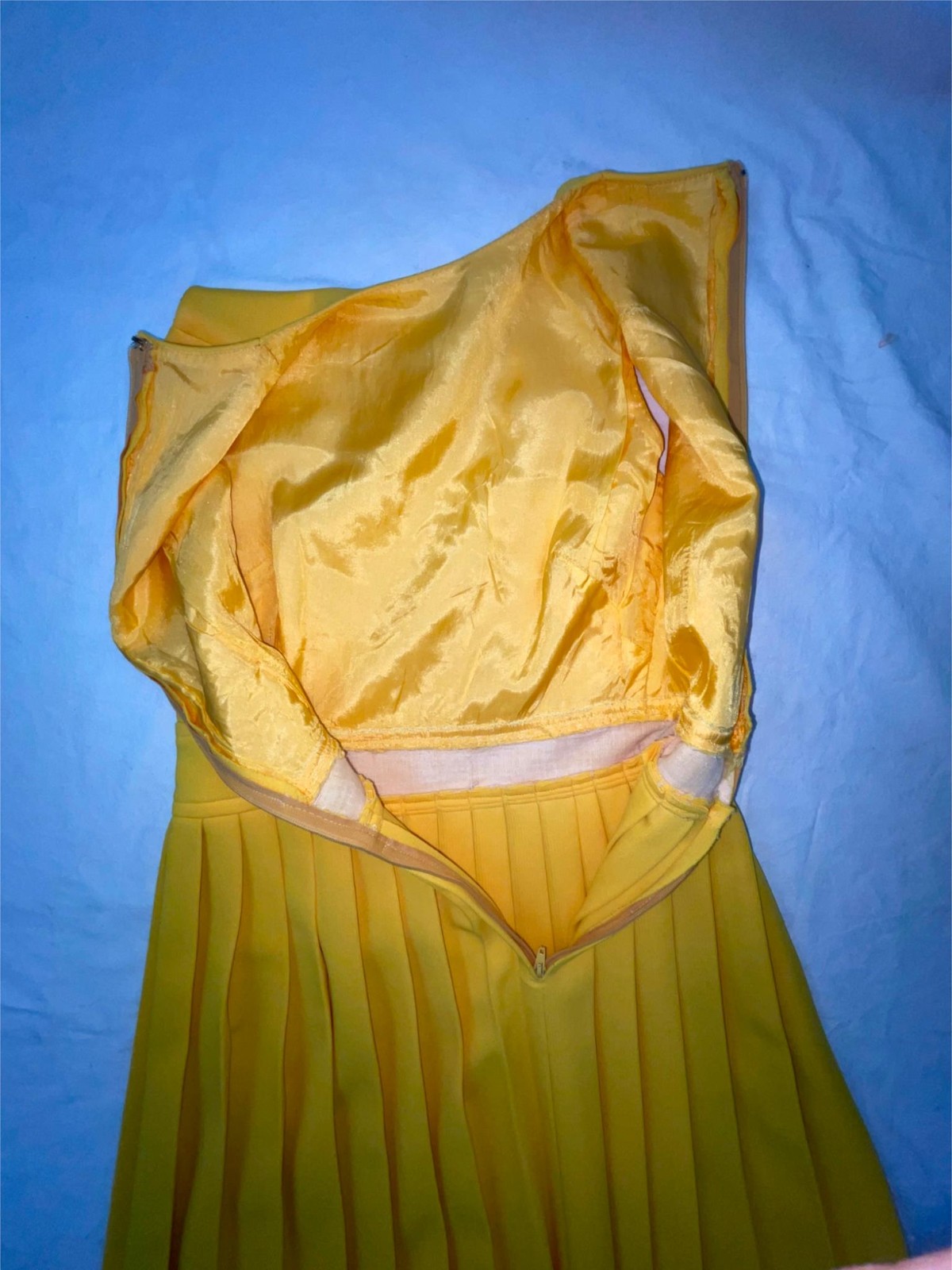 VTG 60s 70 WOMENS S POLYESTER ACCORDIAN PLEATED DISCO RETRO GOGO SLEVELESS DRESS