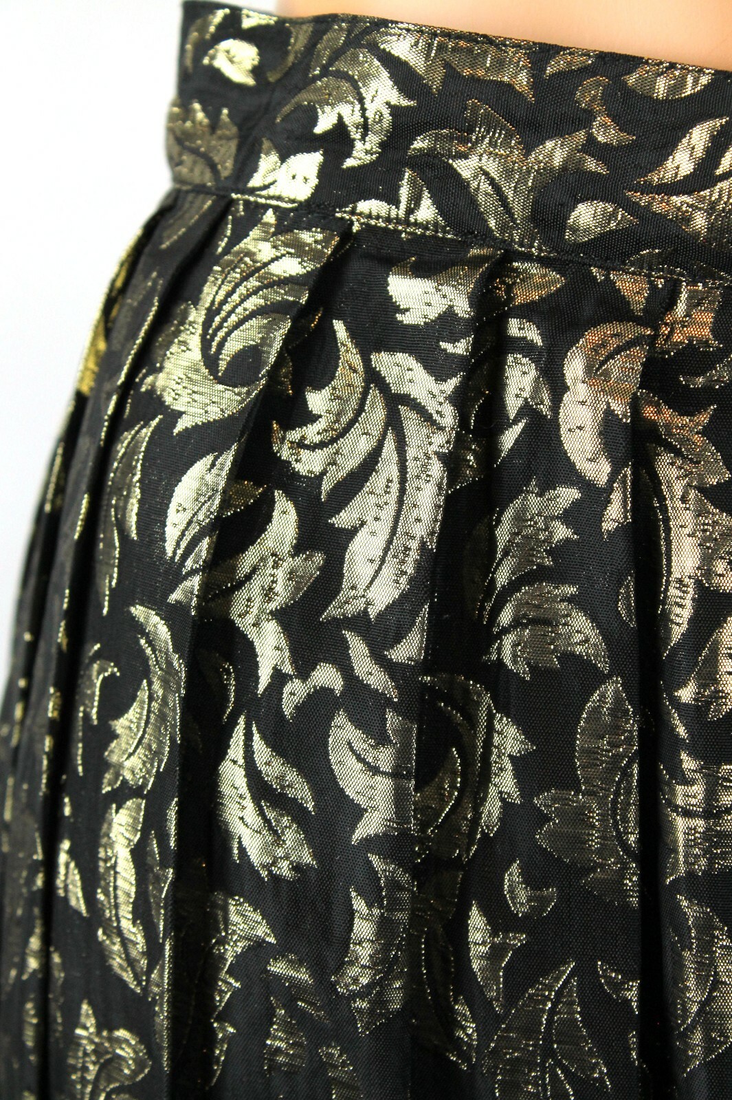 Vintage Pleated Skirt Sz S Long Black Metallic Gold Leaf Brocade Appleseeds Maxi