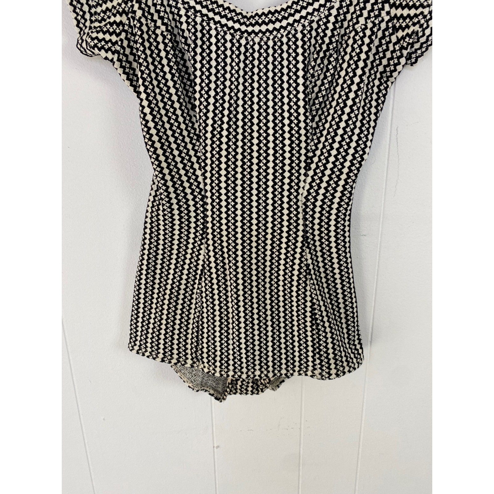 VTG 50s Jantzen Black White Geometric Knit Cap Sleeve One Piece Swimsuit Size 10