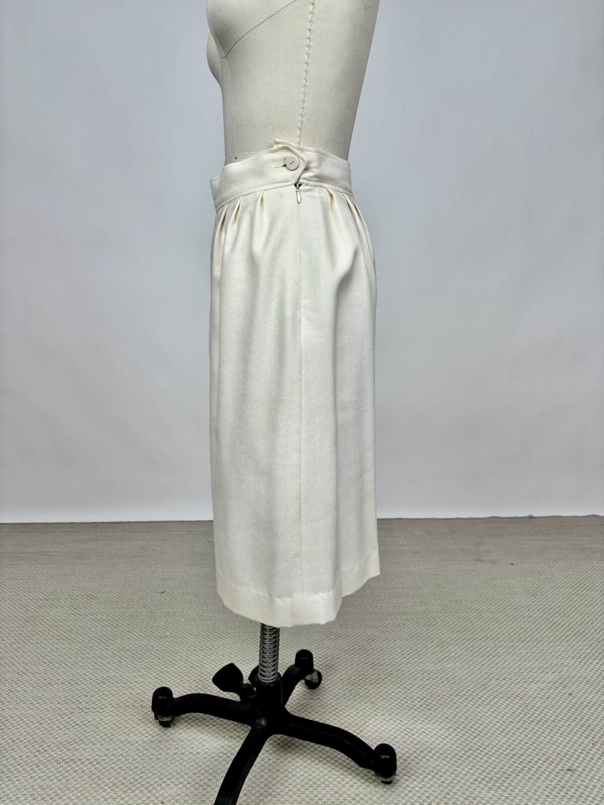 Vintage 1980s White Wool Rayon Courreges Paris Pencil Skirt Acetate Lining