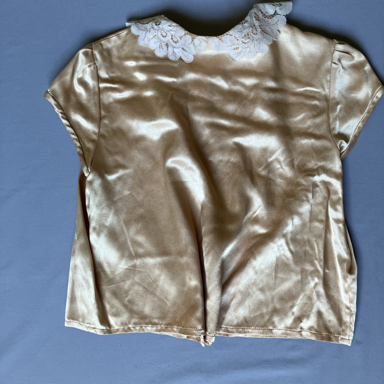 Vintage 1970s Razzle Dazzle California Peach Satin Lace Collar Blouse