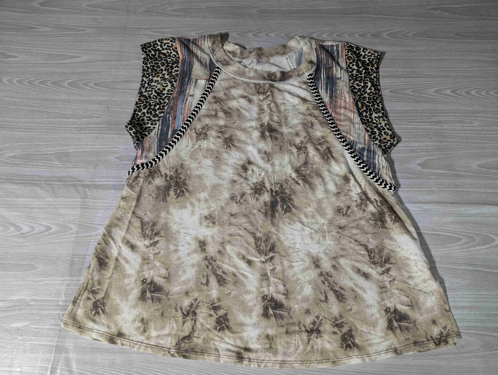 Ces Femmes Top Large Lg L Soft Sleeveless Leopard Tie Dye Striped Blouse Shirt