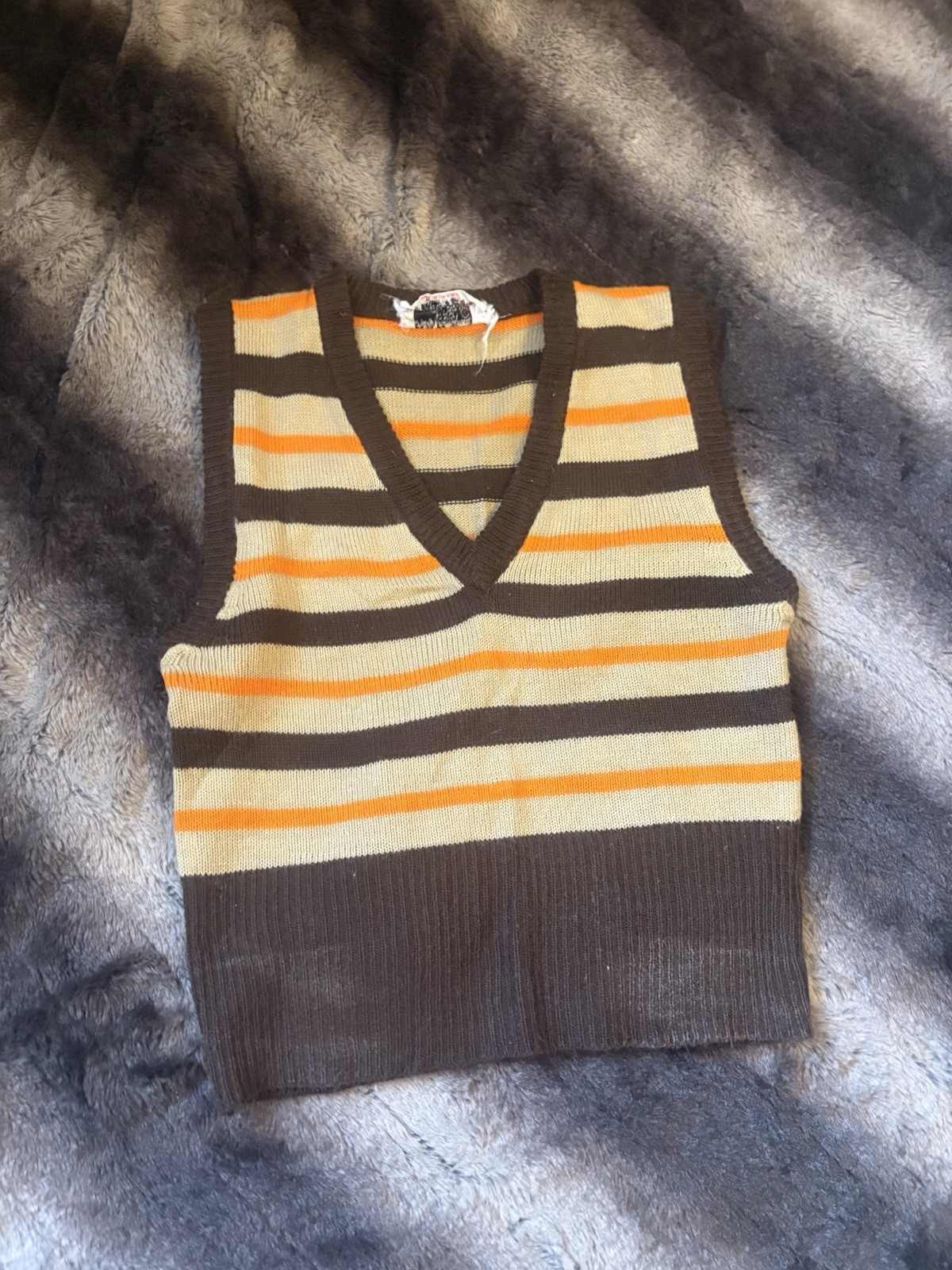 Vintage 70s Earth Tone V Neck Sweater vest Fully Fashioned Women’s Size Medium