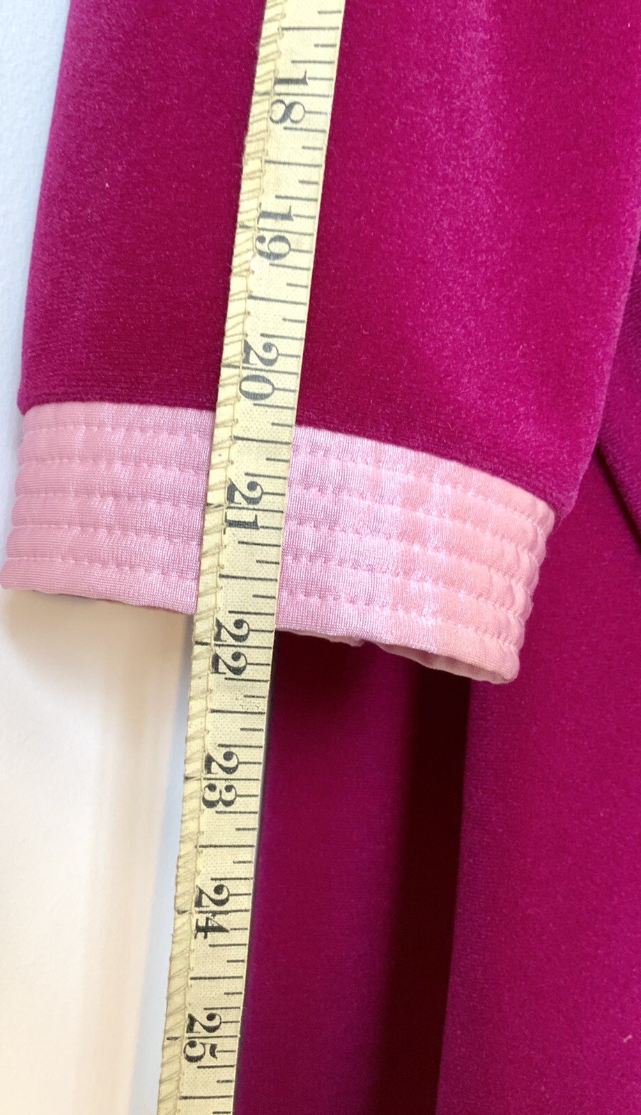 VANITY FAIR LONG FLEECE ROBE HOUSE COAT SZ 12 Fuscia Plum Side Pockets Tie Belt