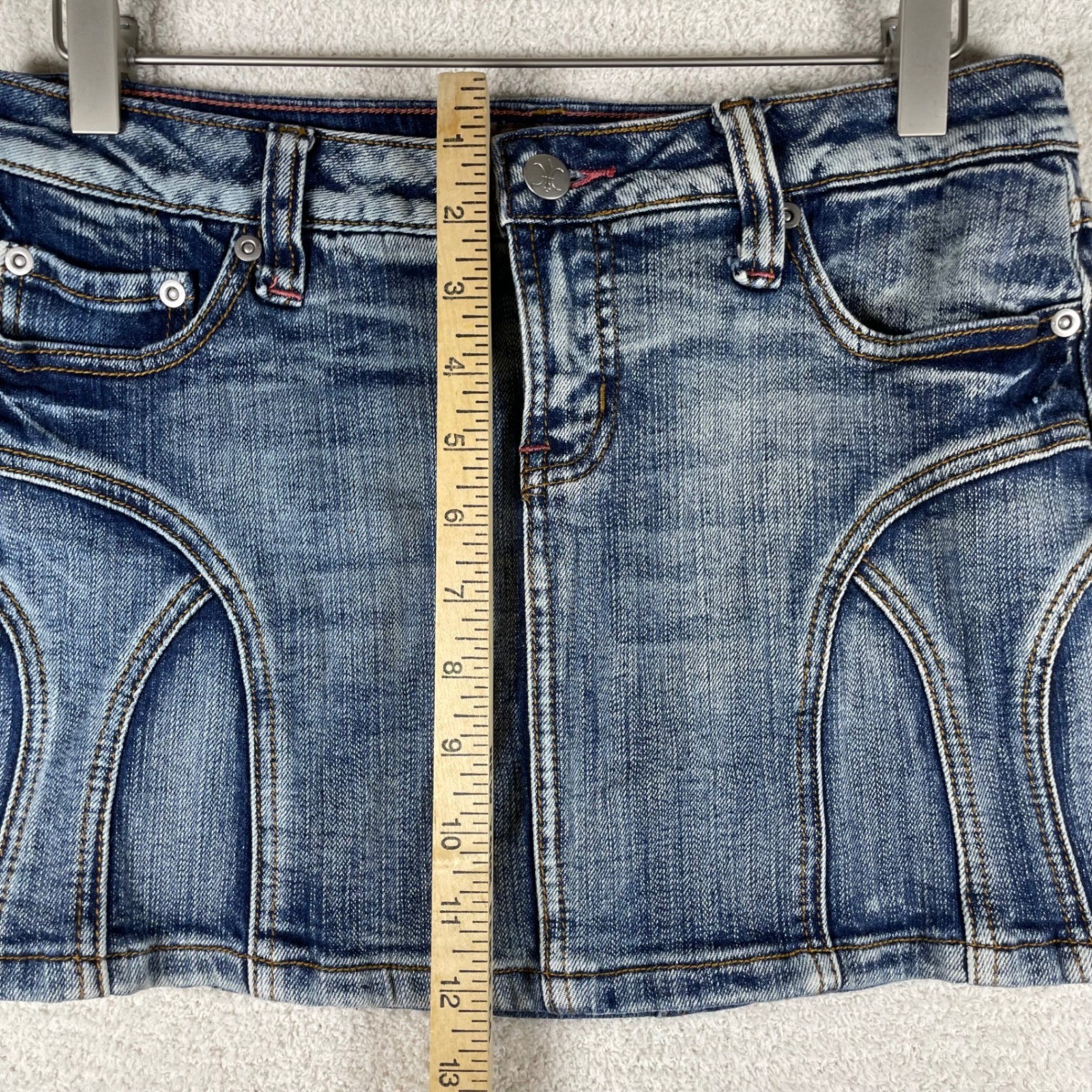 vintage Y2K micro mini low rise denim jean skirt juniors 7 back pocket stitching