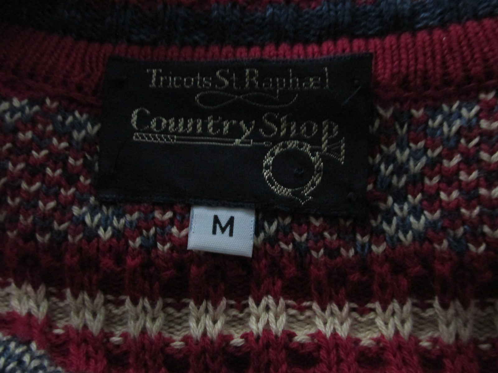 Vtg Tricots St Raphael Country Shop Size M Tennis Racquets Crest V-Neck Sweater