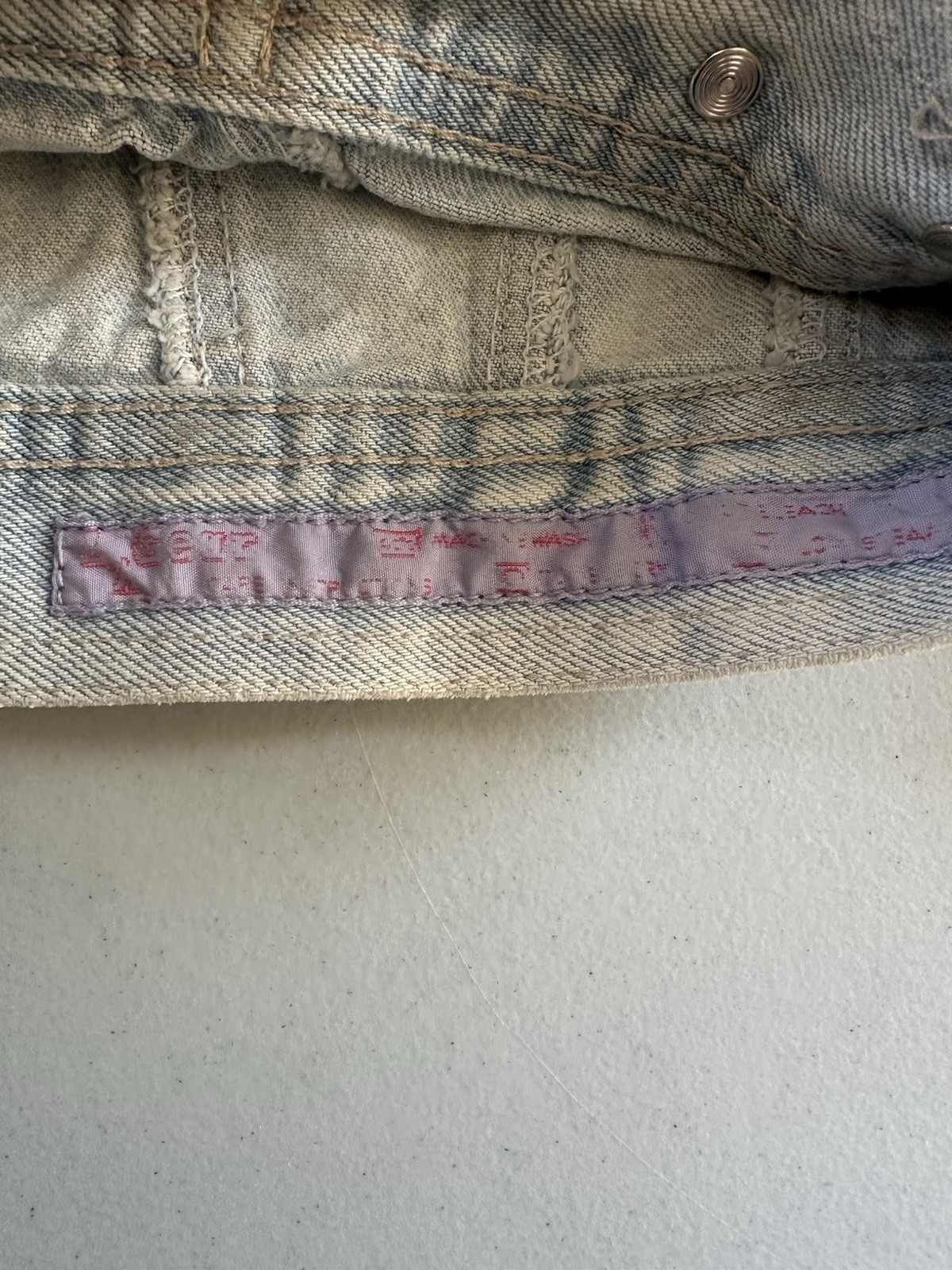 Vintage LA Gear Cropped Denim Jacket M Acid Wash Chenille Patch 80s Hong Kong
