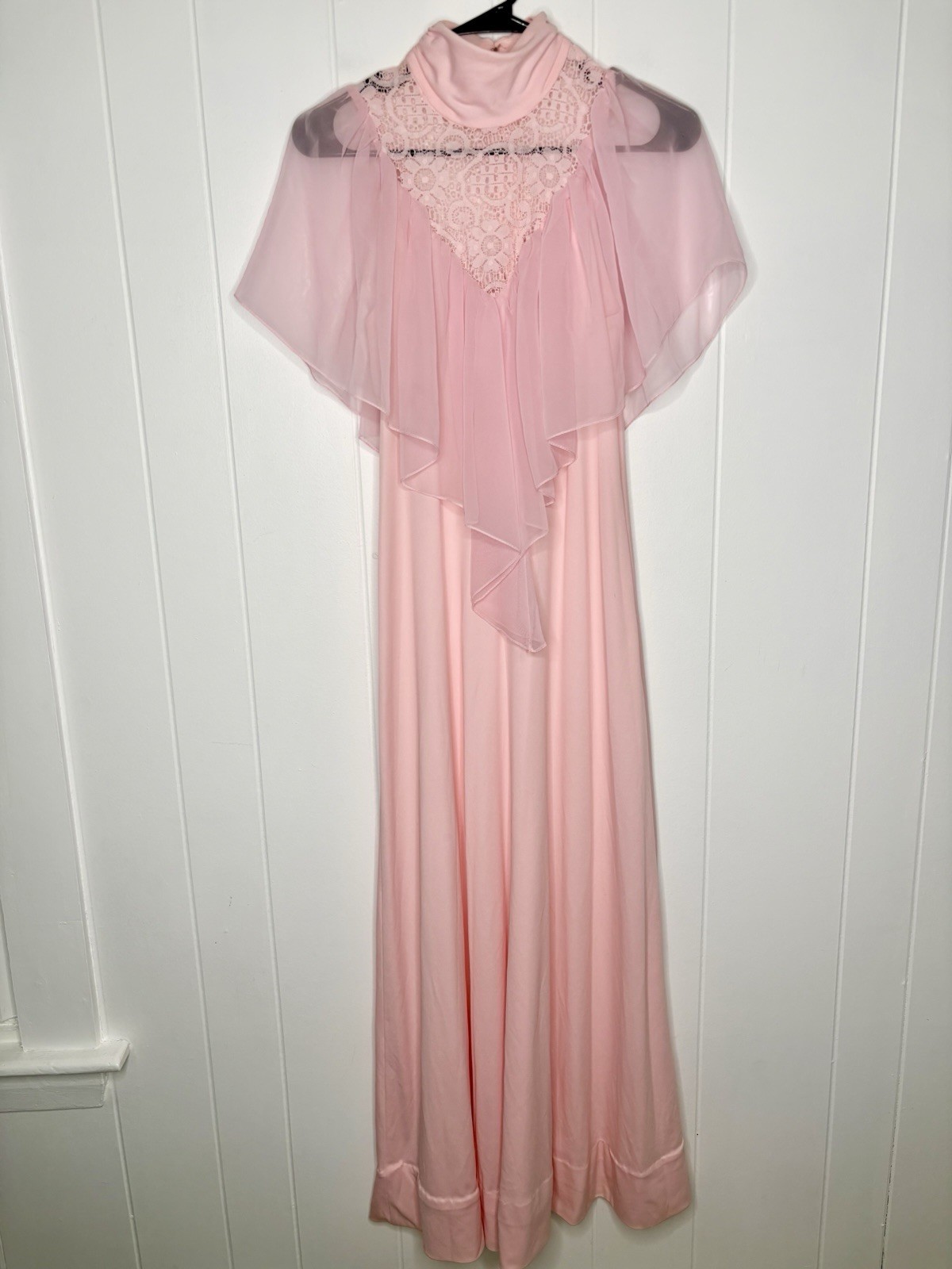 VINTAGE 1970s Flutter Pink Maxi Dress Lace Romantic Union Made Cottagecore 70’s