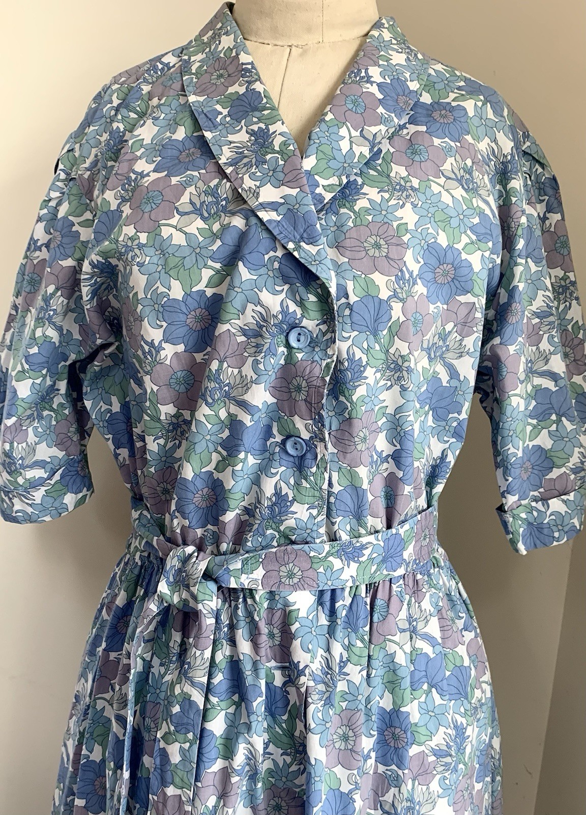 vintage 1960s Melissa shirtwaist dress cotton blue/lilac floral sz M full skirt