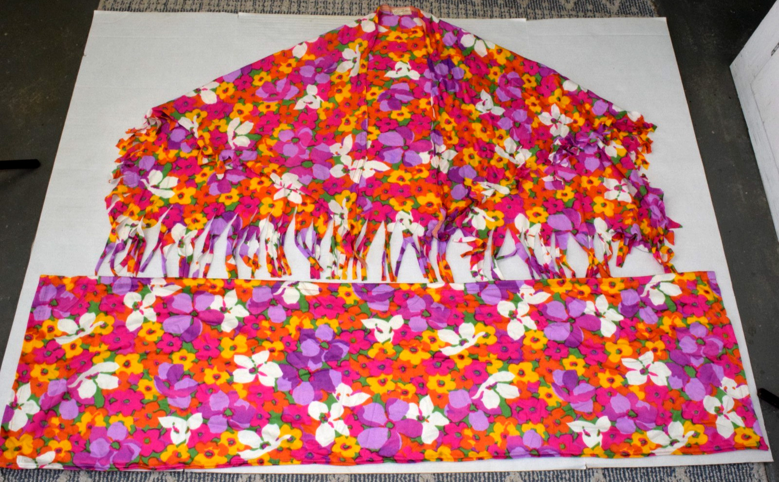 Vintage Shoulder Shawl And Bandeau Wrap Set Paulette 50s Tropical Swimwear