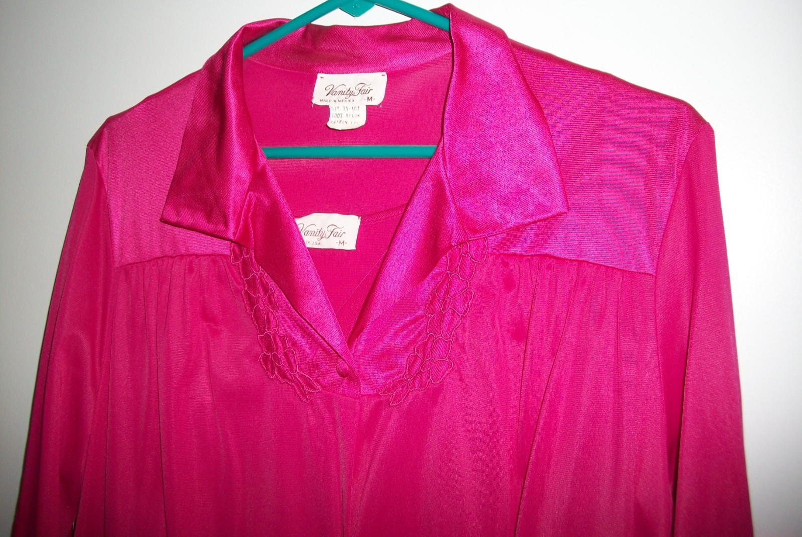 Vintage Vanity Fair MAGENTA PINK Robe Nightgown Set M USA SILKY NYLON RETRO 70’s
