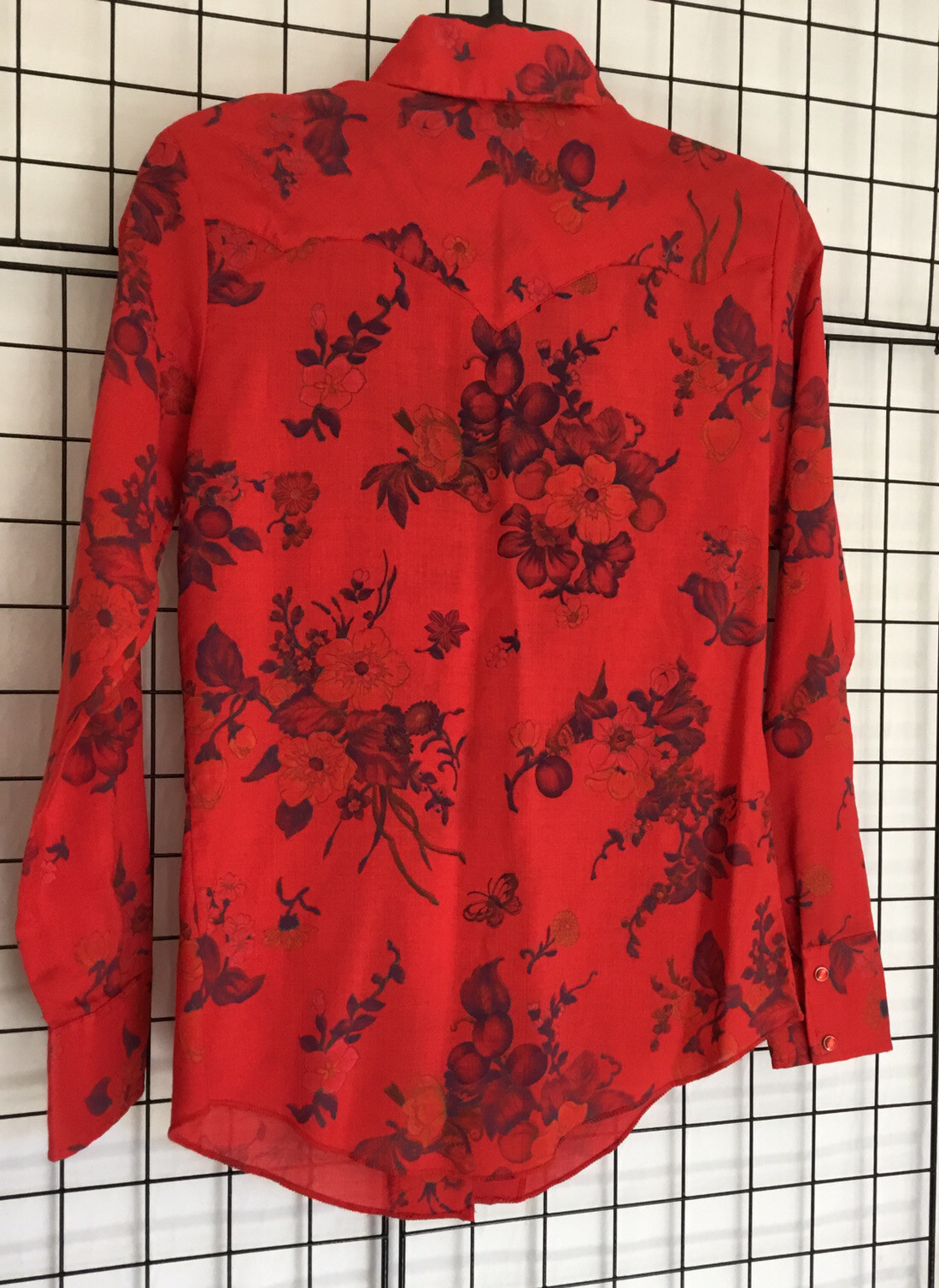 Vintage Lady DJ by Dickson-Jenkins Bright Red Floral Blouse Western Style 1970’s
