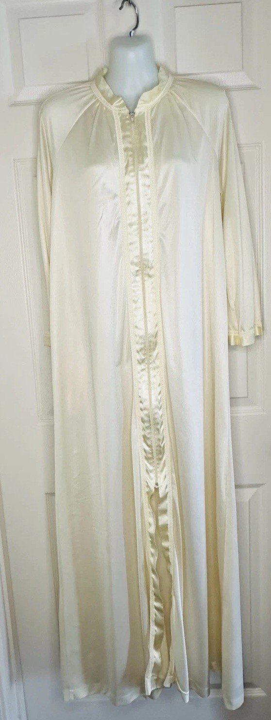Vtg Gossard Artemis Peignoir Set Yellow Nylon Nightgown & Robe Size Small