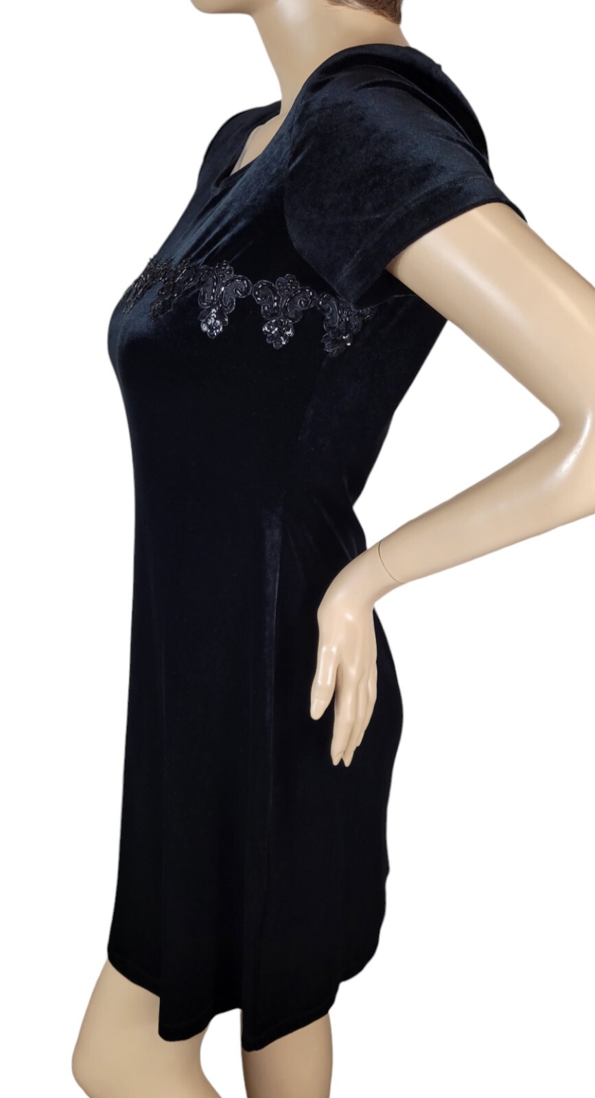 Vintage 90s John Roberts Black Velvet Velour Beaded Sequin Whimsigoth Dress 6