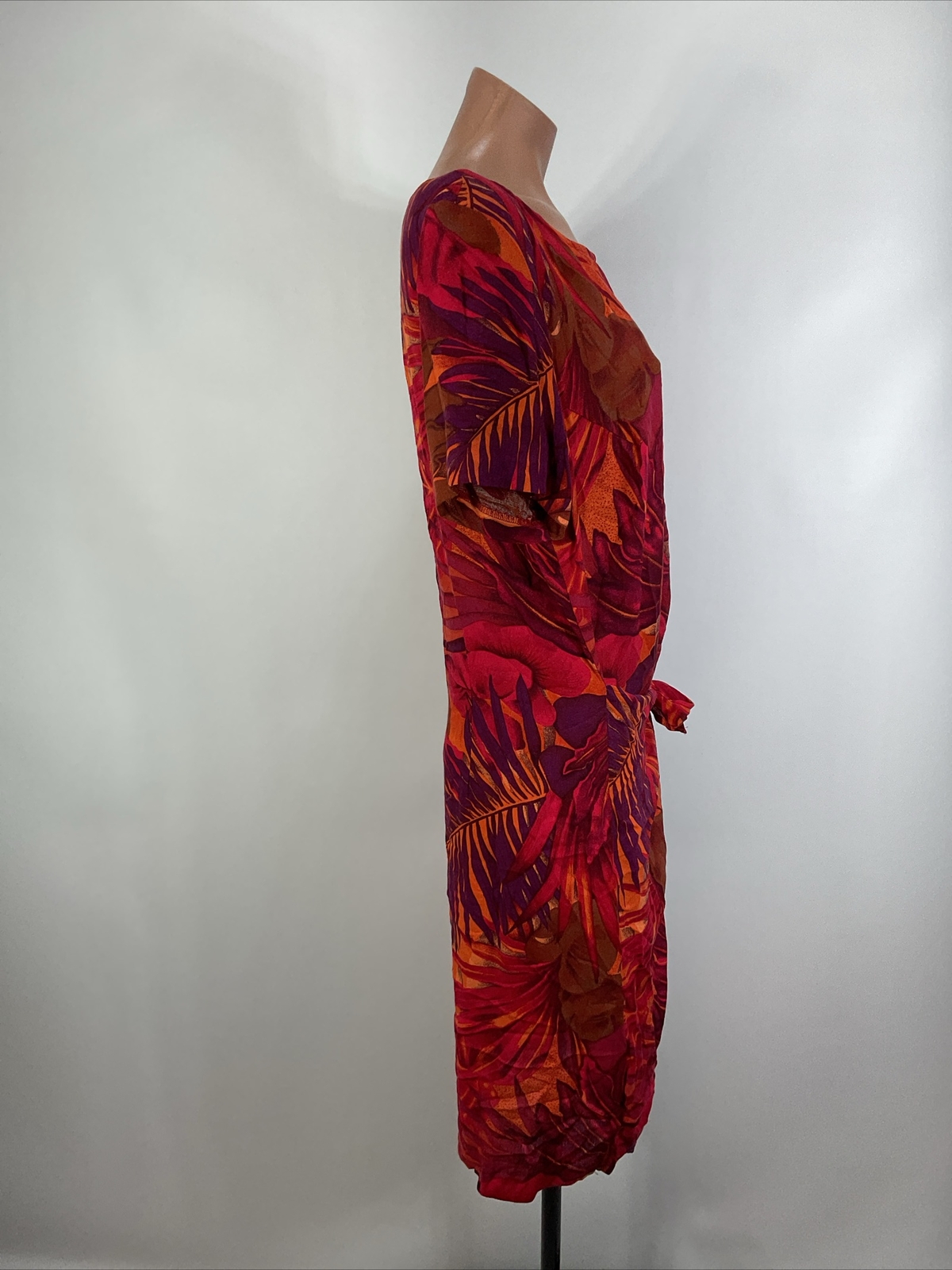 St Tropez West Dress Floral Hawaiian Rayon Linen Wrap Dress Resort VTG 90s Y2K