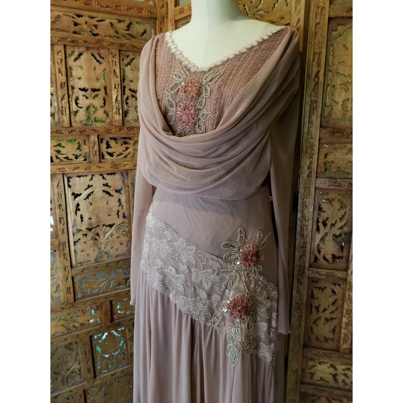Vintage Y2K Michel U.S.A. Mauve Mesh Floral Lace Beaded 2-Piece Skirt Set