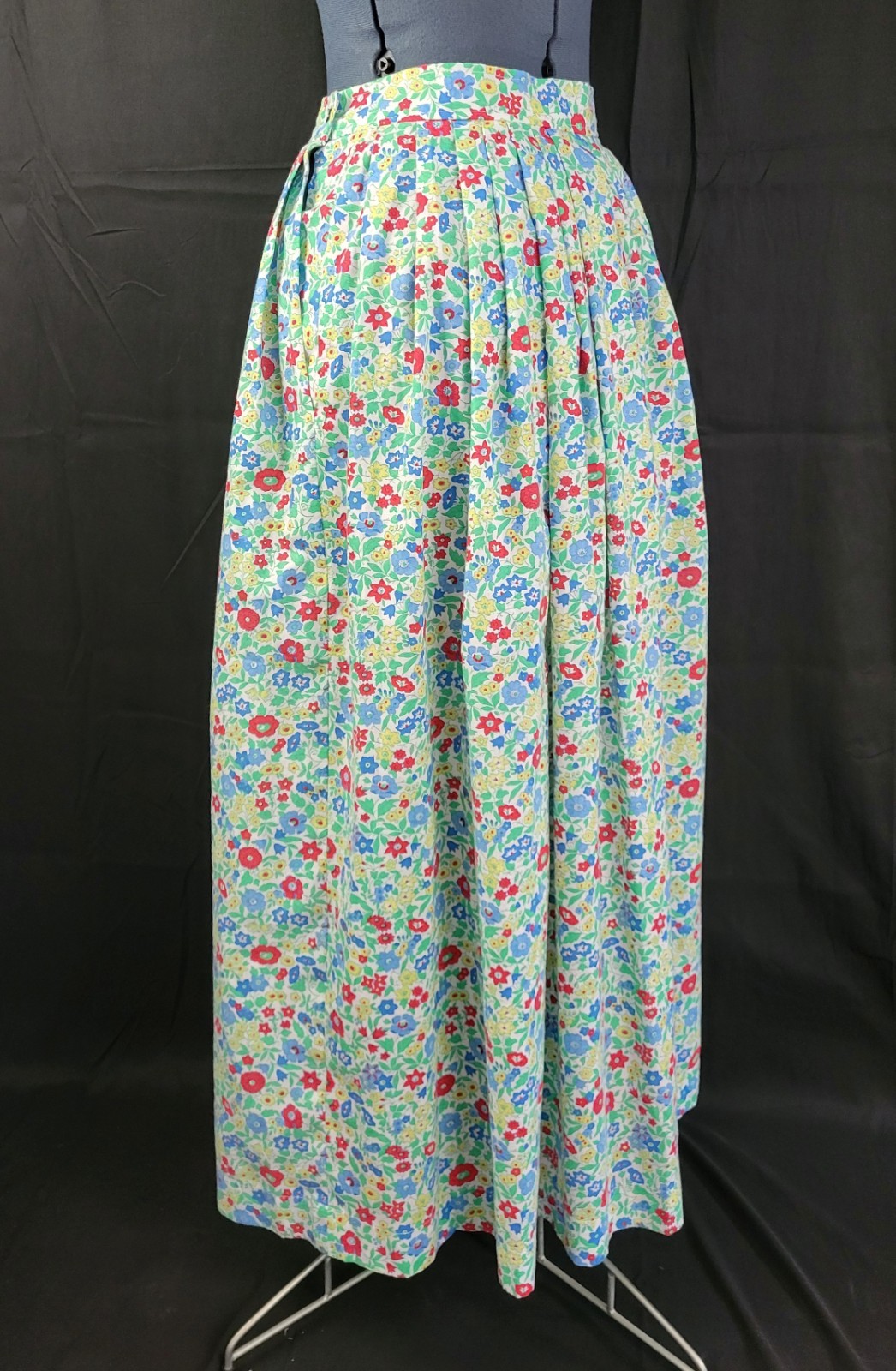 Vintage Blue/Green/Red/Yellow Floral Pleated Skirt with Side Closure Size S/M?