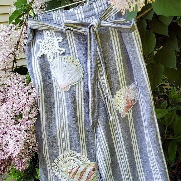 Upcycled Refashioned Boho Beach Themed Cotton Linen Capris Sz Small