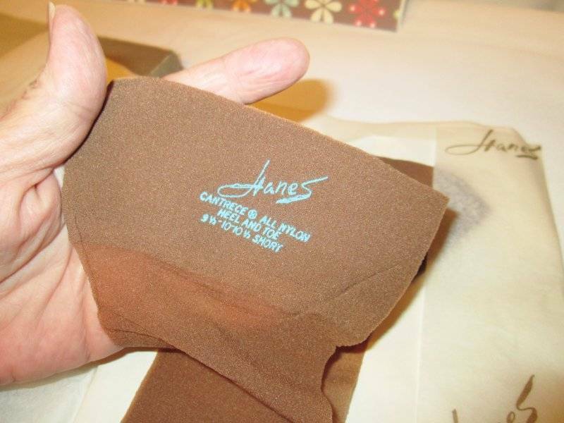 NOS Vtg HANES Cantrece Stockings 2 Pair Hosiery 100% Nylon Seamless 9.5 10 10.5