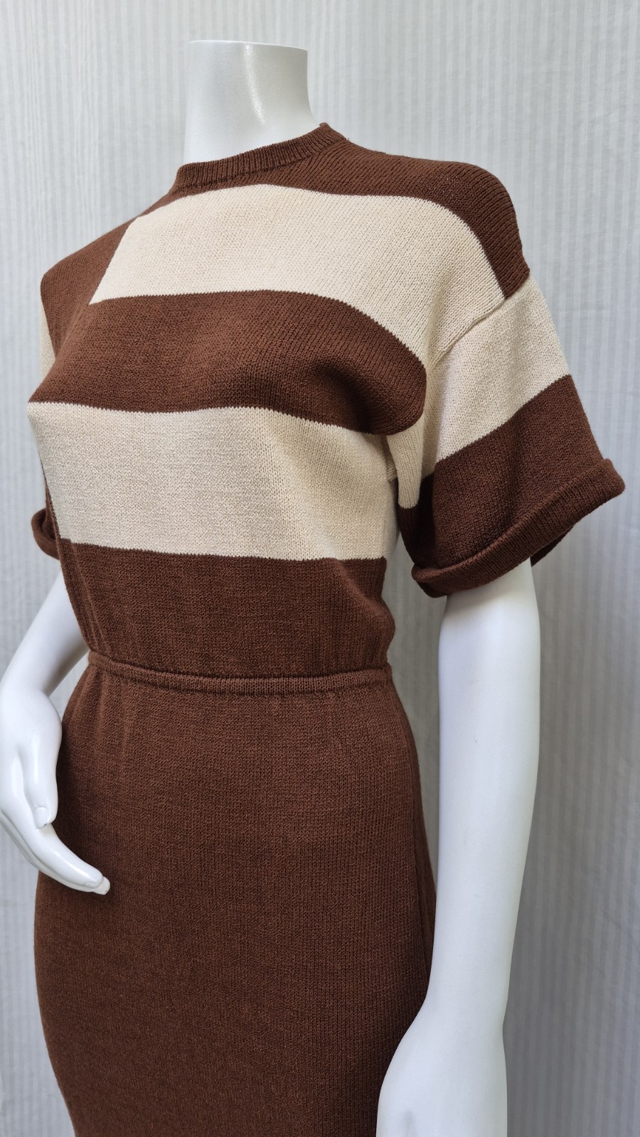 Vintage 70s ST JOHN Neiman Marcus Brown Santana Knit Dress – Size 10 – EUC