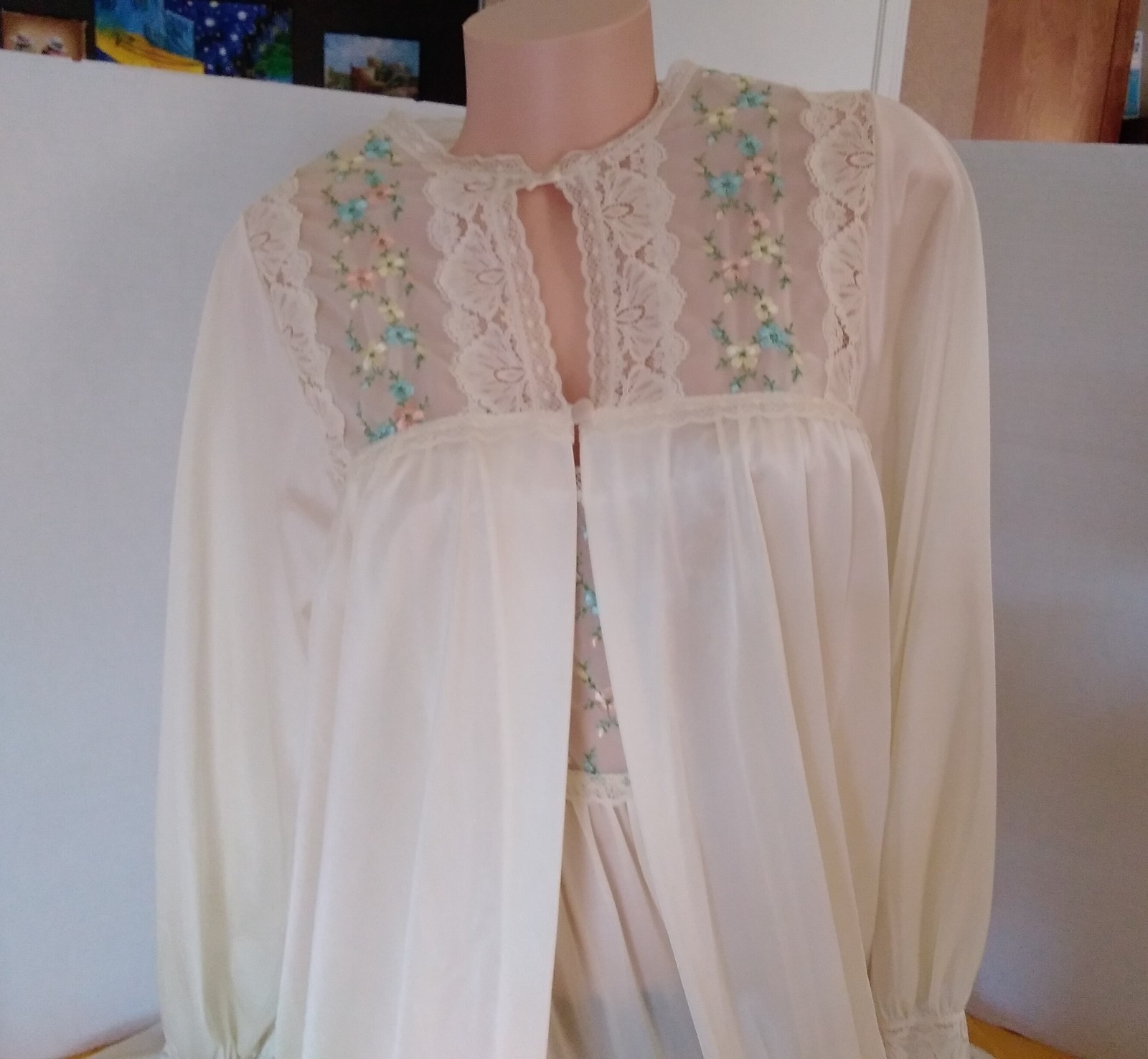 Vintage Sears 2pc Embroidered Bodice Long Nightgown & Robe Small 32/34