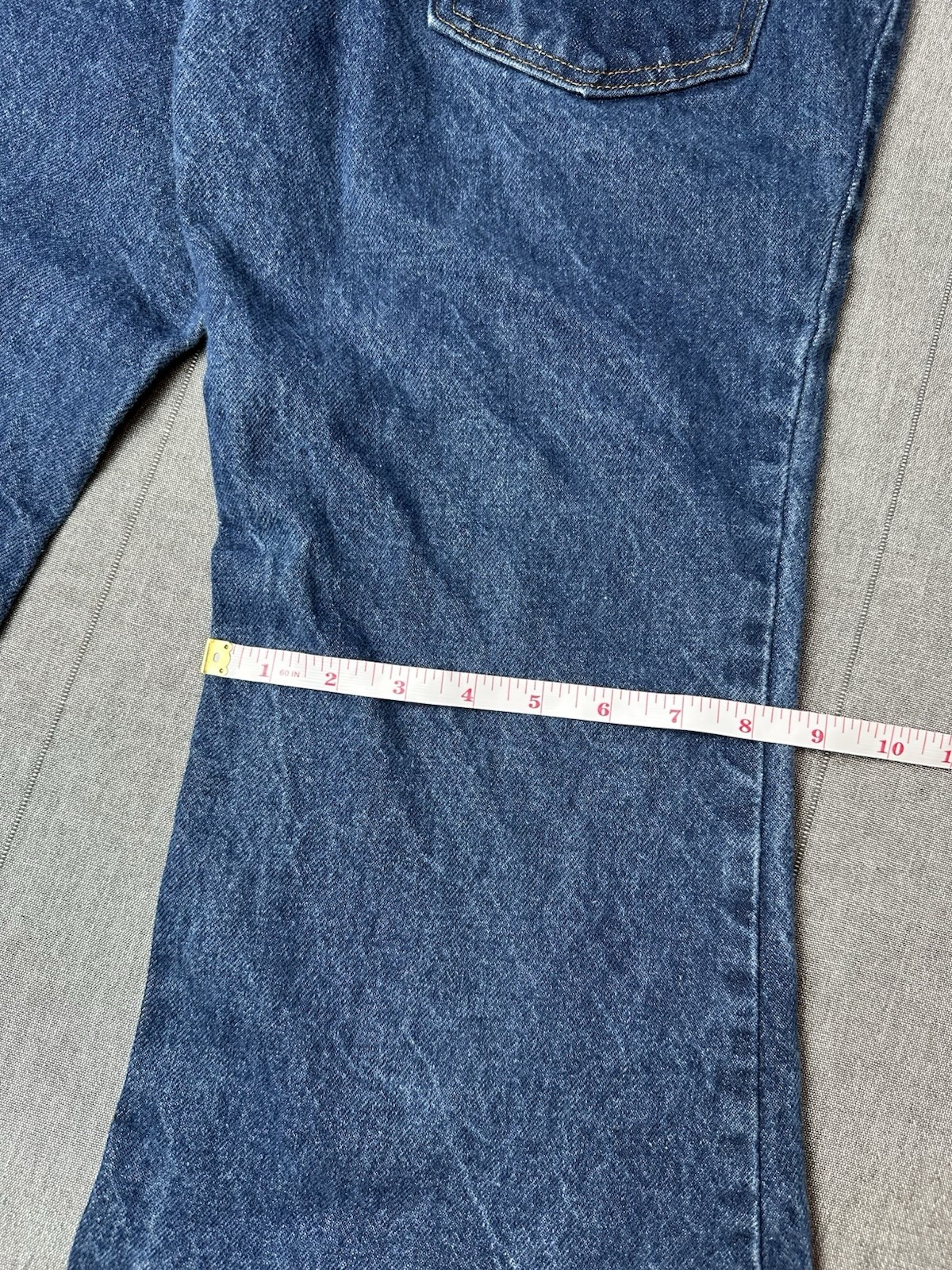 Vintage 1980s Orange Tab Bell Bottom Levis Women’s 32×28