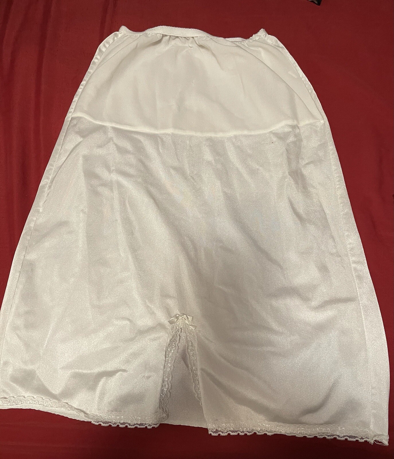 VINTAGE LEADING LADY HALF SLIP! SMALL