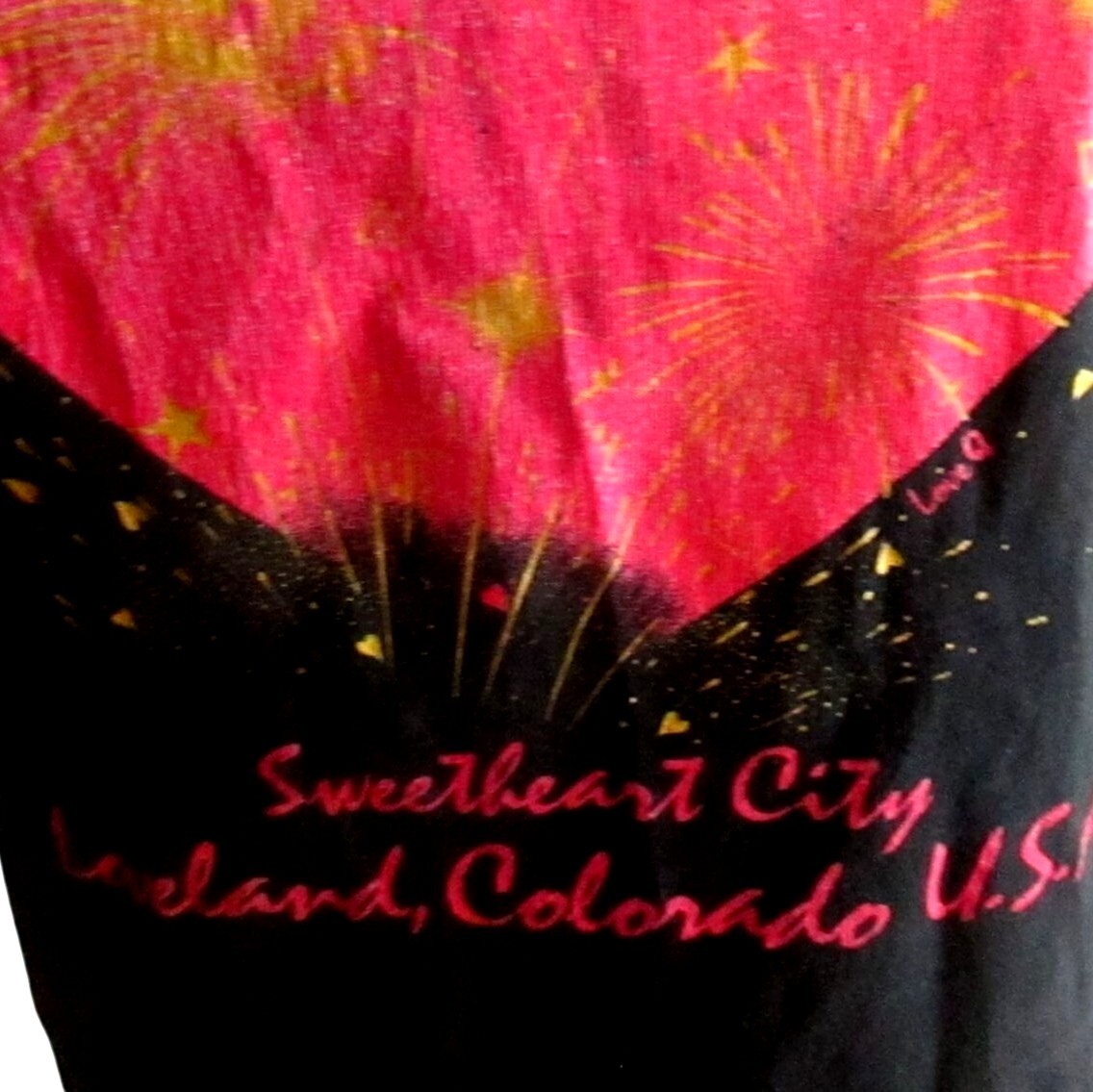 Vintage Women’s T-shirt Small Single Stitch Loveland Colorado Heart 1980’s USA S