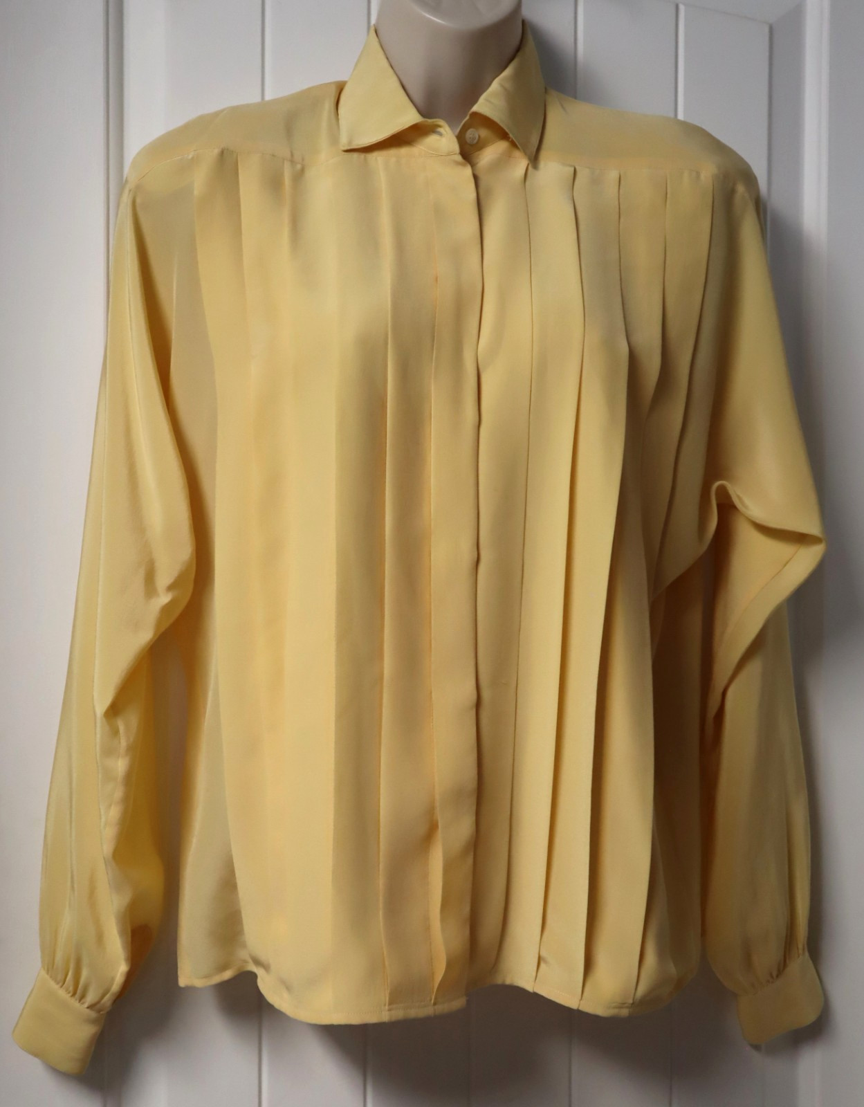 Vintage 1980s Linda Allard Ellen Tracy 100% silk buttons up blouse size 4