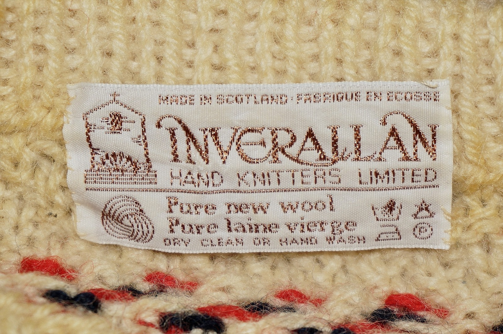 70’s Vintage INVERALLAN Cream & Multicolor 100% Scottish Wool Knit Sweater M/L