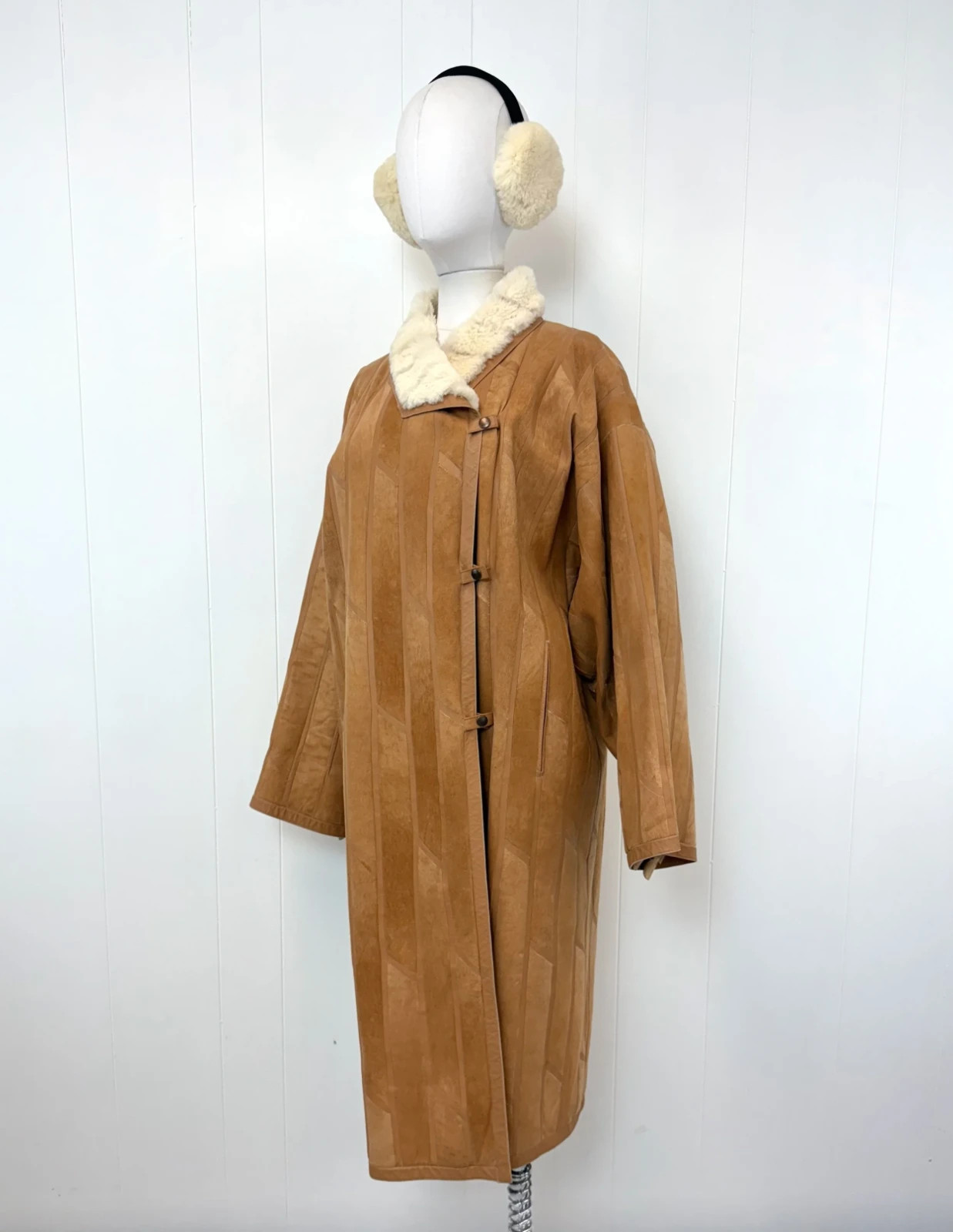 Vintage 1970s 80s Krizia Italy Brown Suede Leather Chinchilla Fur Coat Jacket