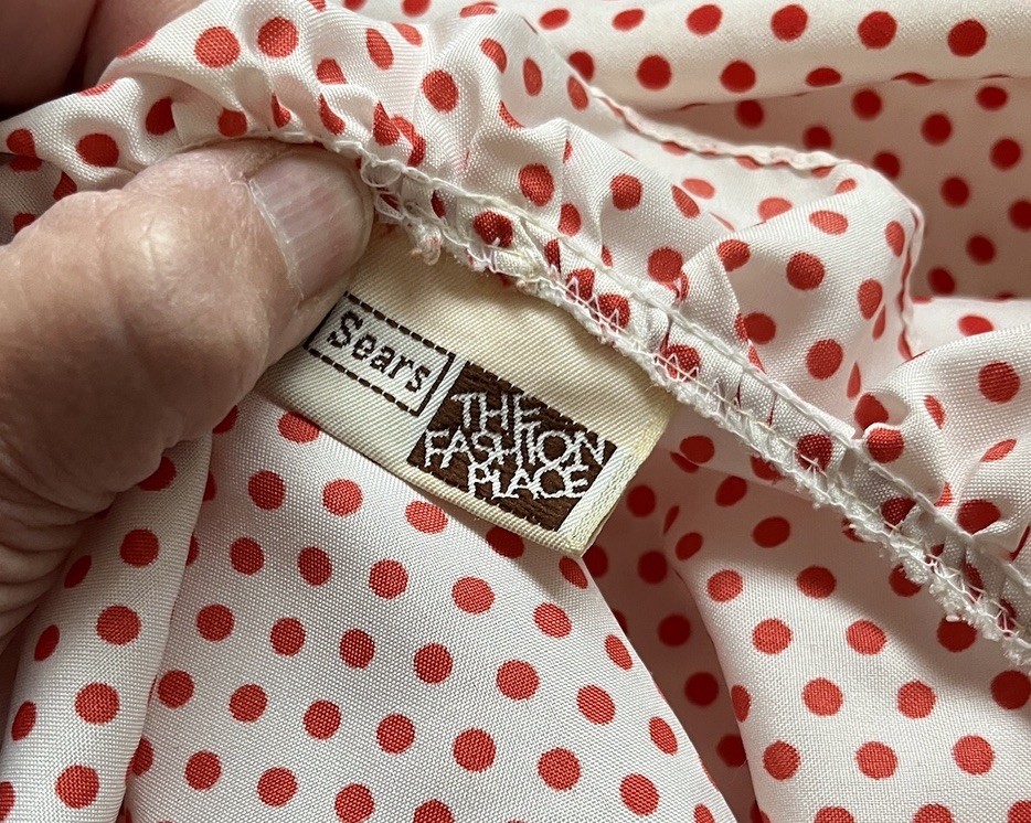Vtg SEARS The Fashion Place White W/Red Polka Dots Blouse Ruffled Collar