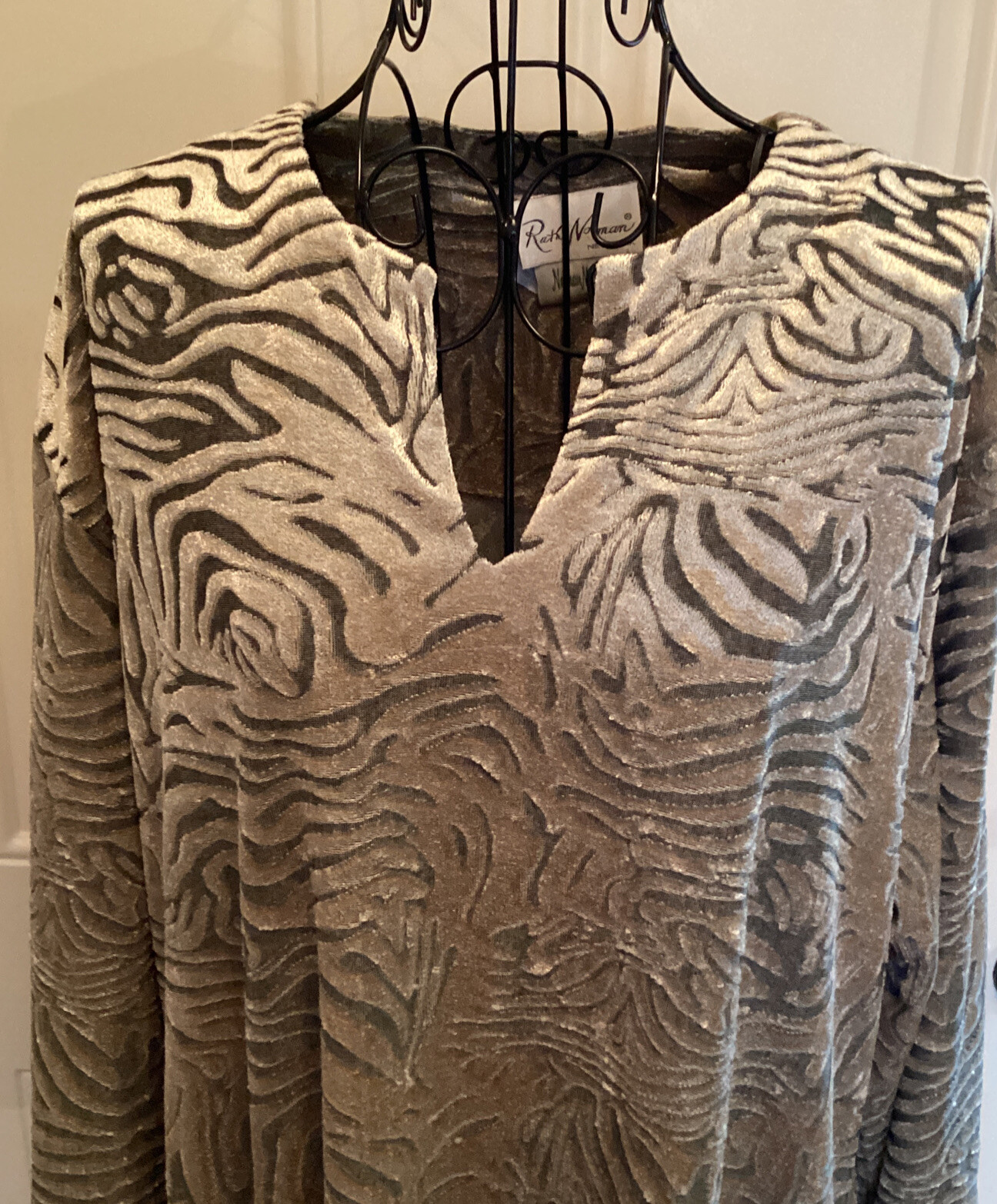 Vtg Ruth Norman New York Nieman Marcus Gold Burnout Robe Size Medium Made In USA