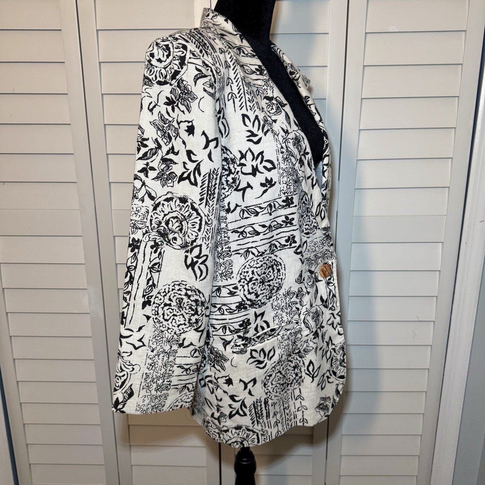 Vintage 90s Kenneth Mitchell Petites Black White Tapestry Blazer 8P USA