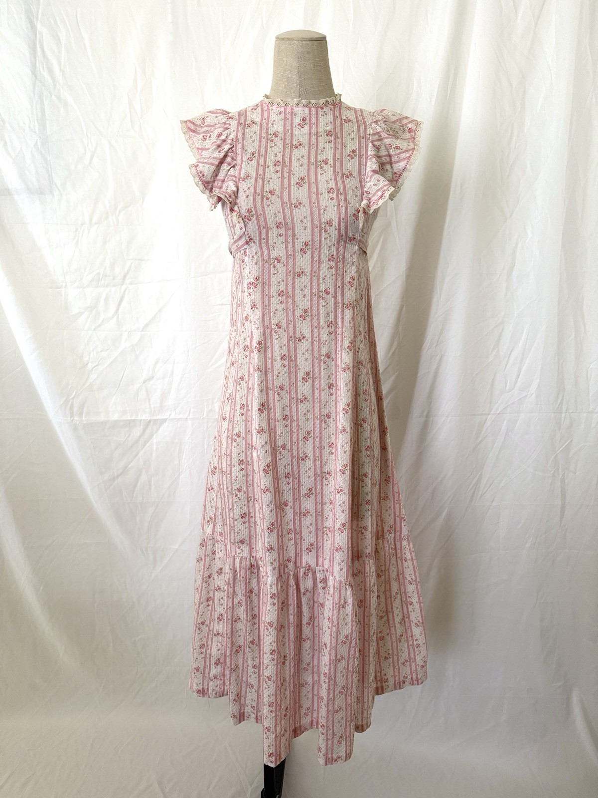 Vintage Handmade 1970s Pink Floral Ruffle Prairie Cottagecore Maxi Floral Dress