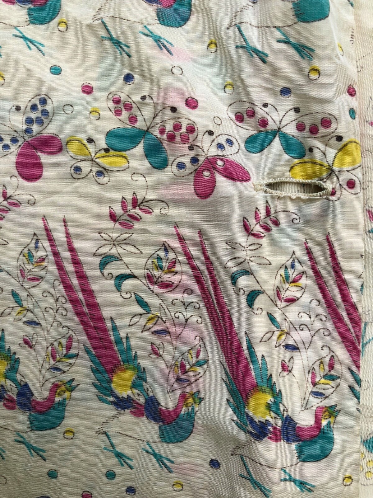 Vintage 40s Silk Rayon Blend Mandarin Collar Fun Print Ivory Blouse Top size 34
