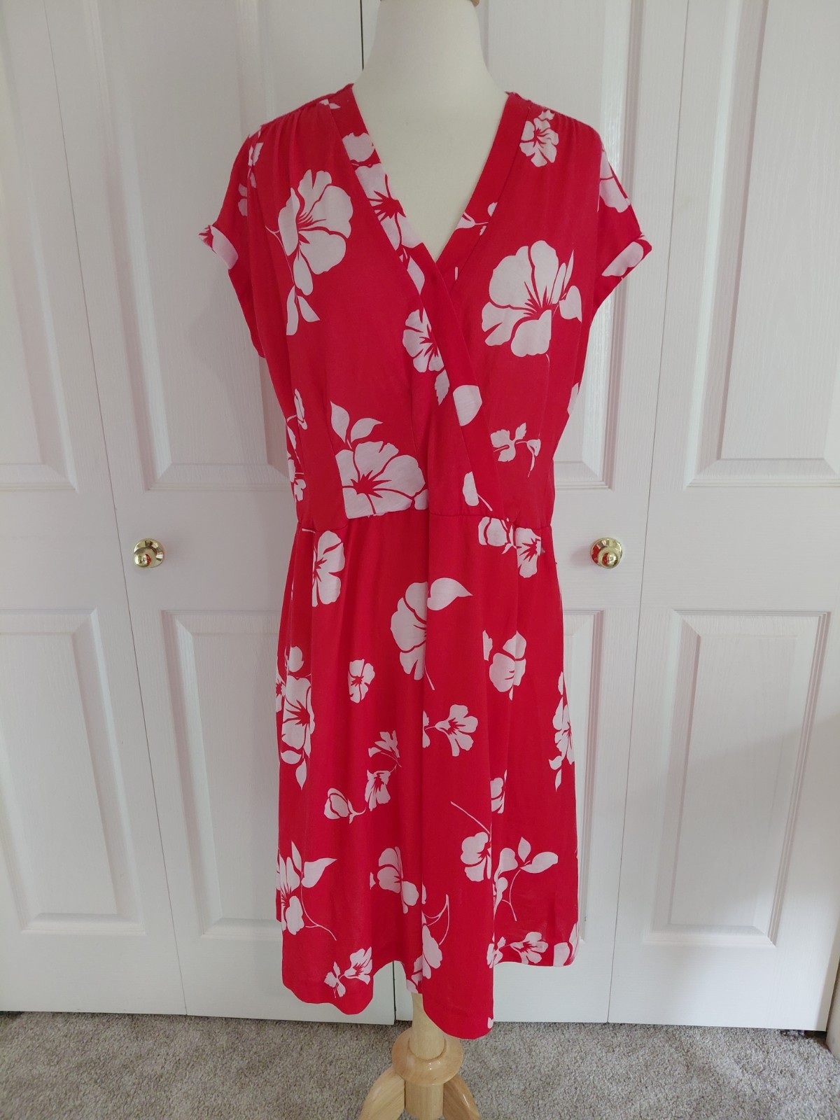 Vintage 1980s Does 1940s Hawaiian Tabby Dress Red White Hibiscus Size Large
