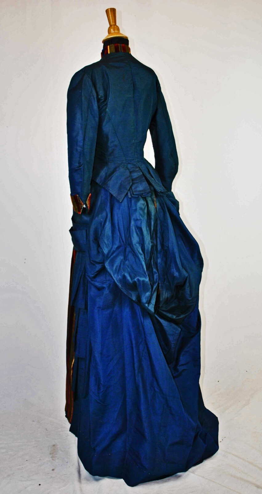 VICTORIAN 2 PIECE SATIN AND VELVET VISITING DRESS 1890s WITH BONNET
