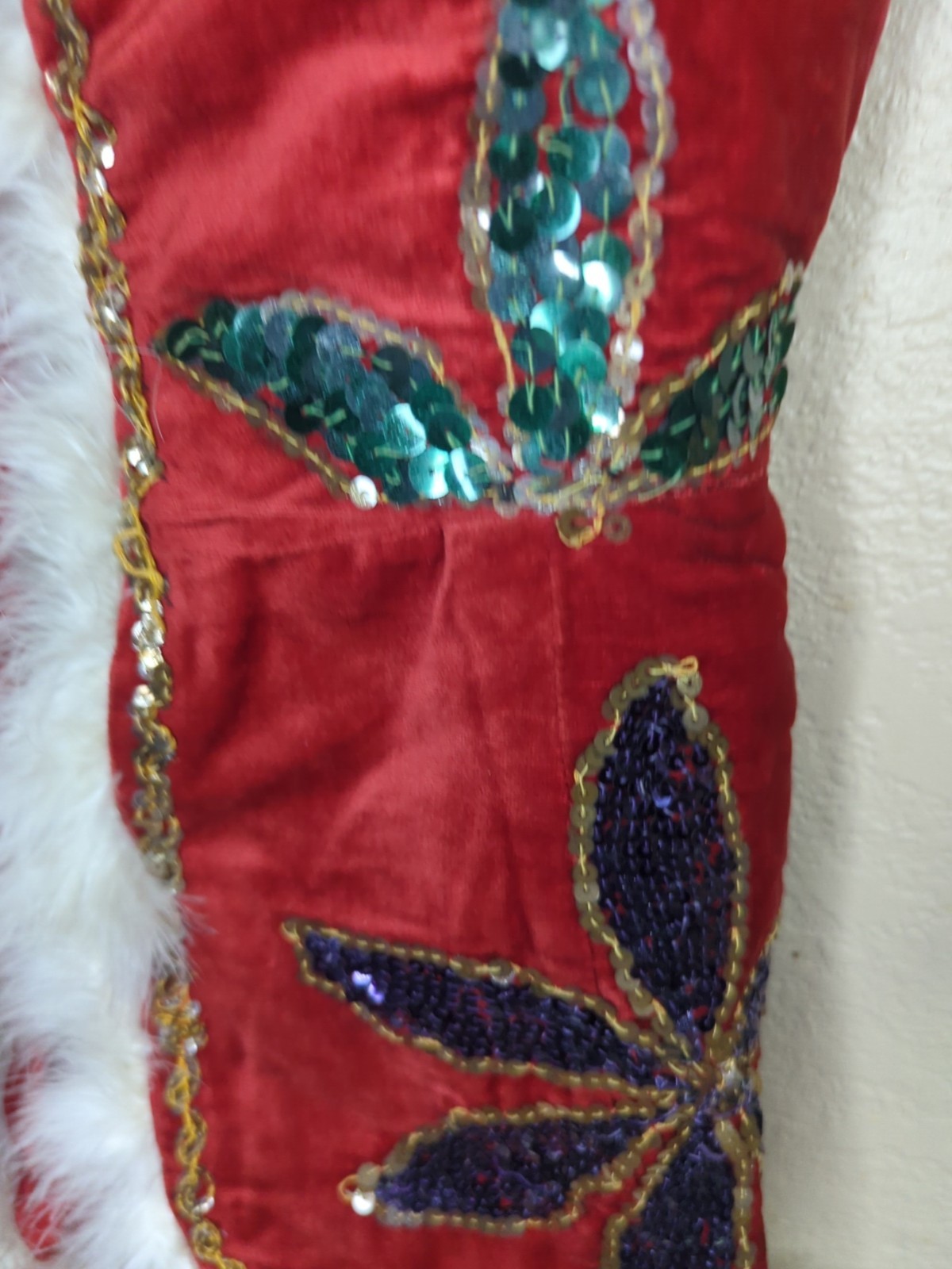 VTG Early 1960s Handmade Red Velvet Sequined Vest White Faux Fur Trim Boho S/M