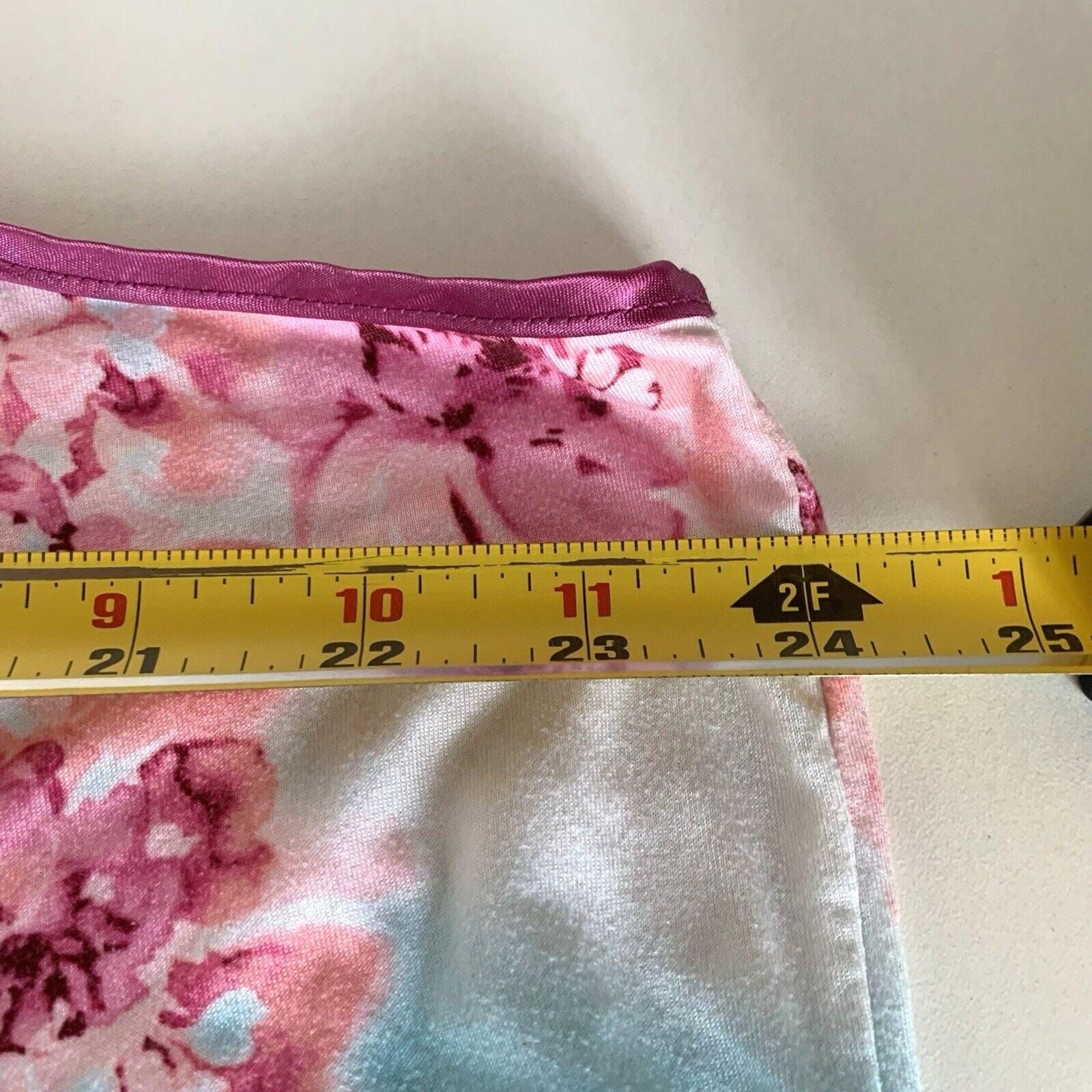 Avon Intimates 2-Pc Silky Satiny Pajama Set 1X Pink White Floral VTG 90s