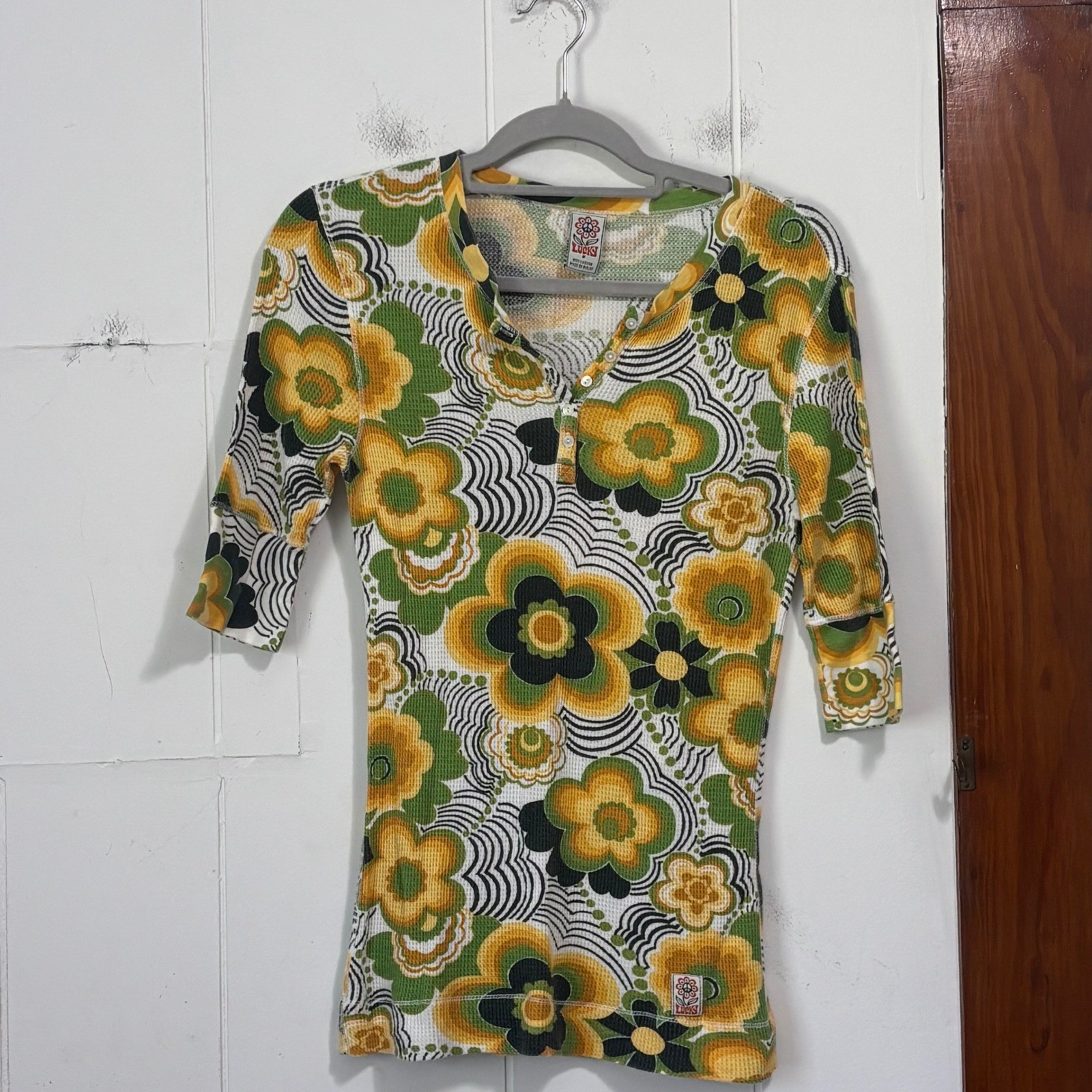 Lucky Brand Y2K Retro Floral Waffle Knit Henley Thermal Top Green Yellow