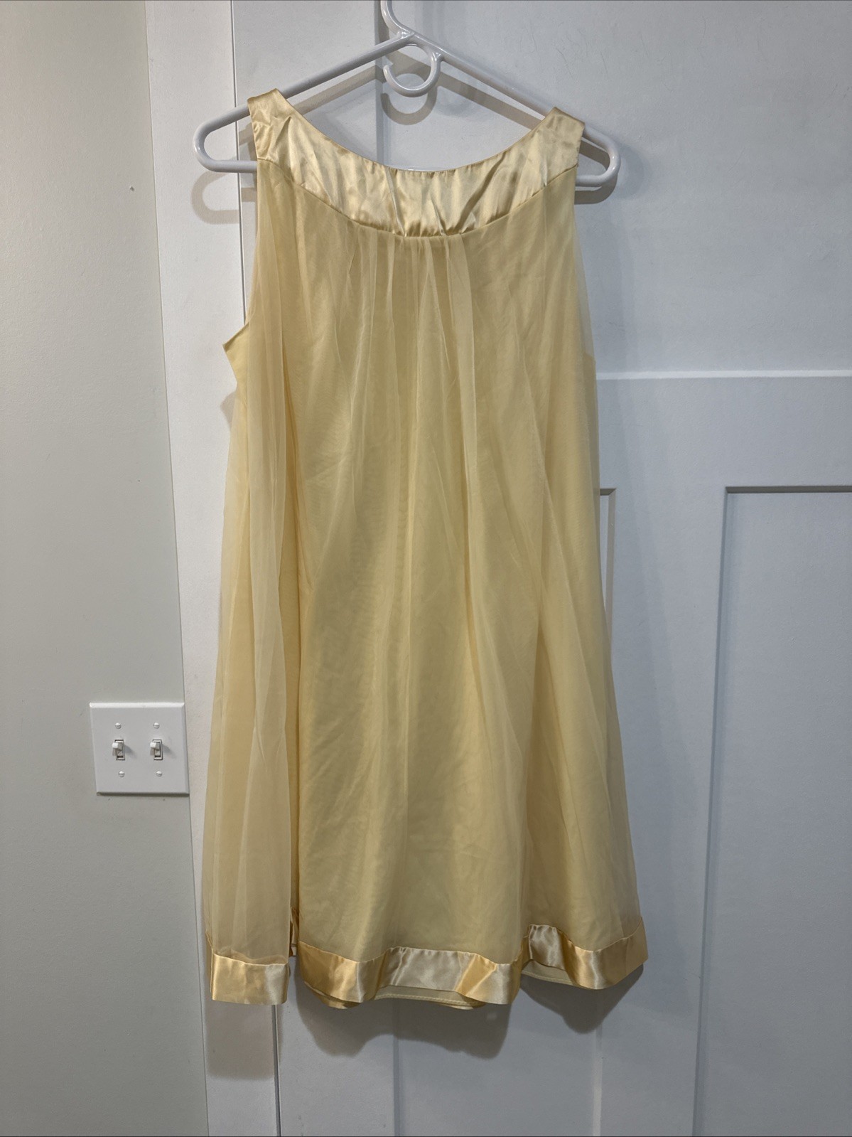 Vtg Gossard Artemis Yellow Chiffon Nightgown & Robe Set Peignor M Style 1101