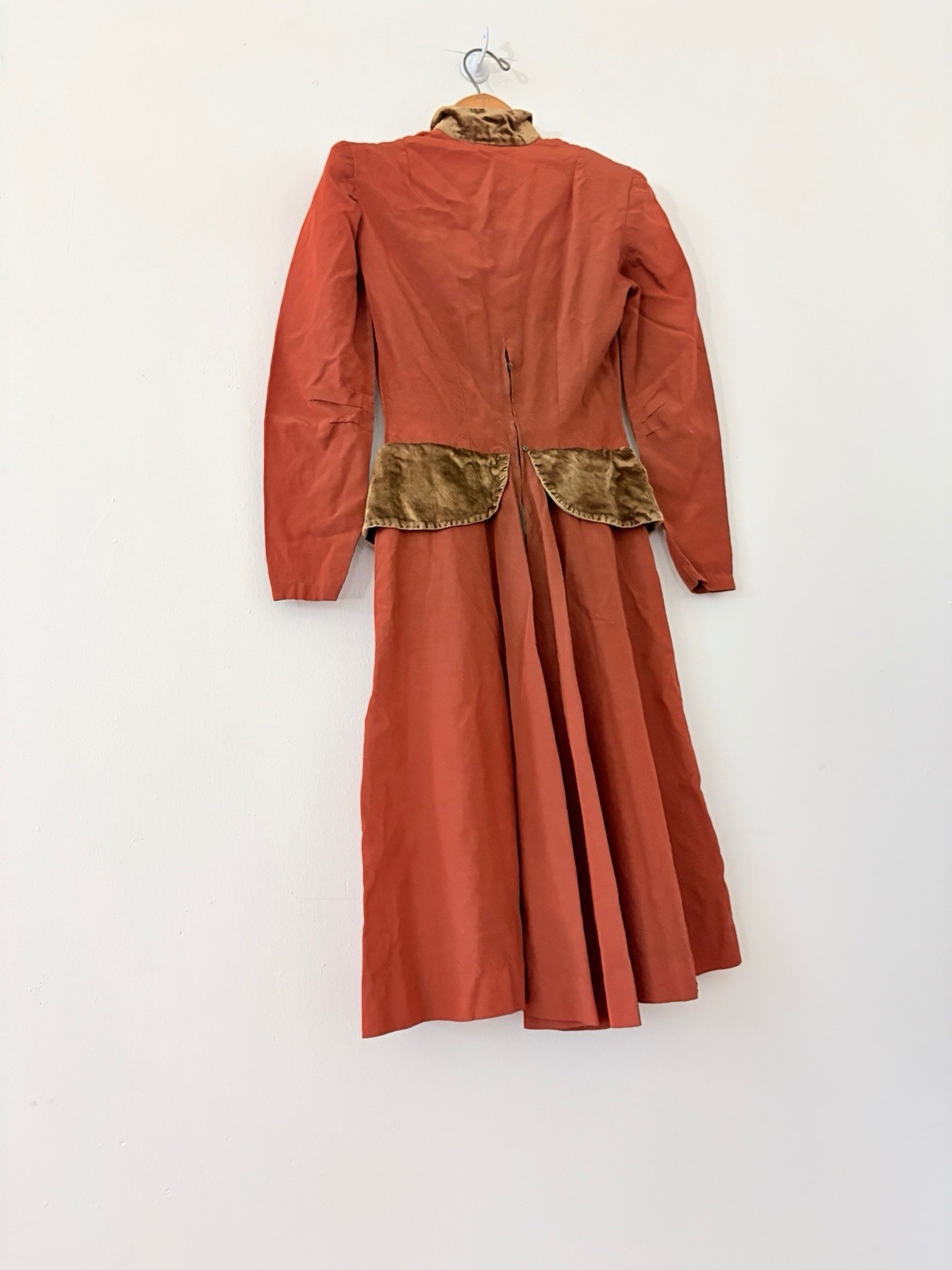40s Rayon/Velvet Pointed Collar Long Sleeve Midi Dress Victorian Edwardian XS S
