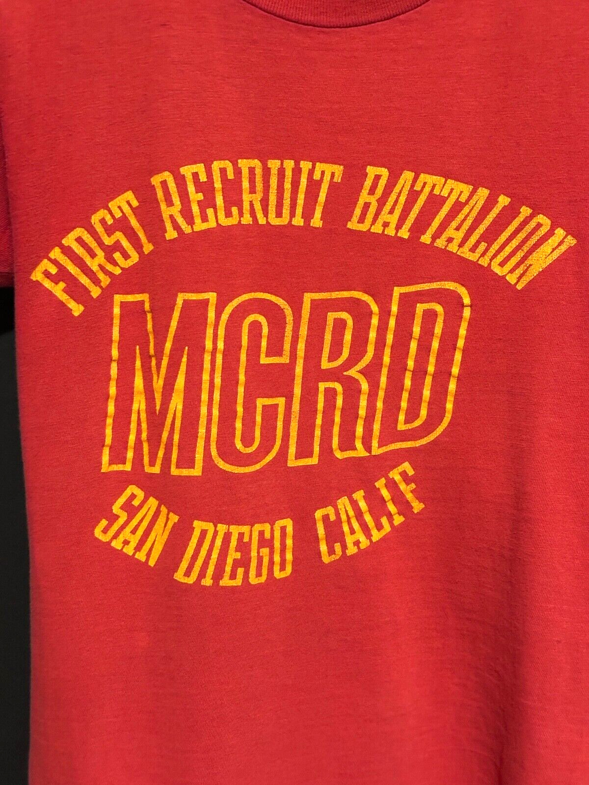 Vintage 70s Marines First Recruit Battalion San Diego shrunken tee tomato red