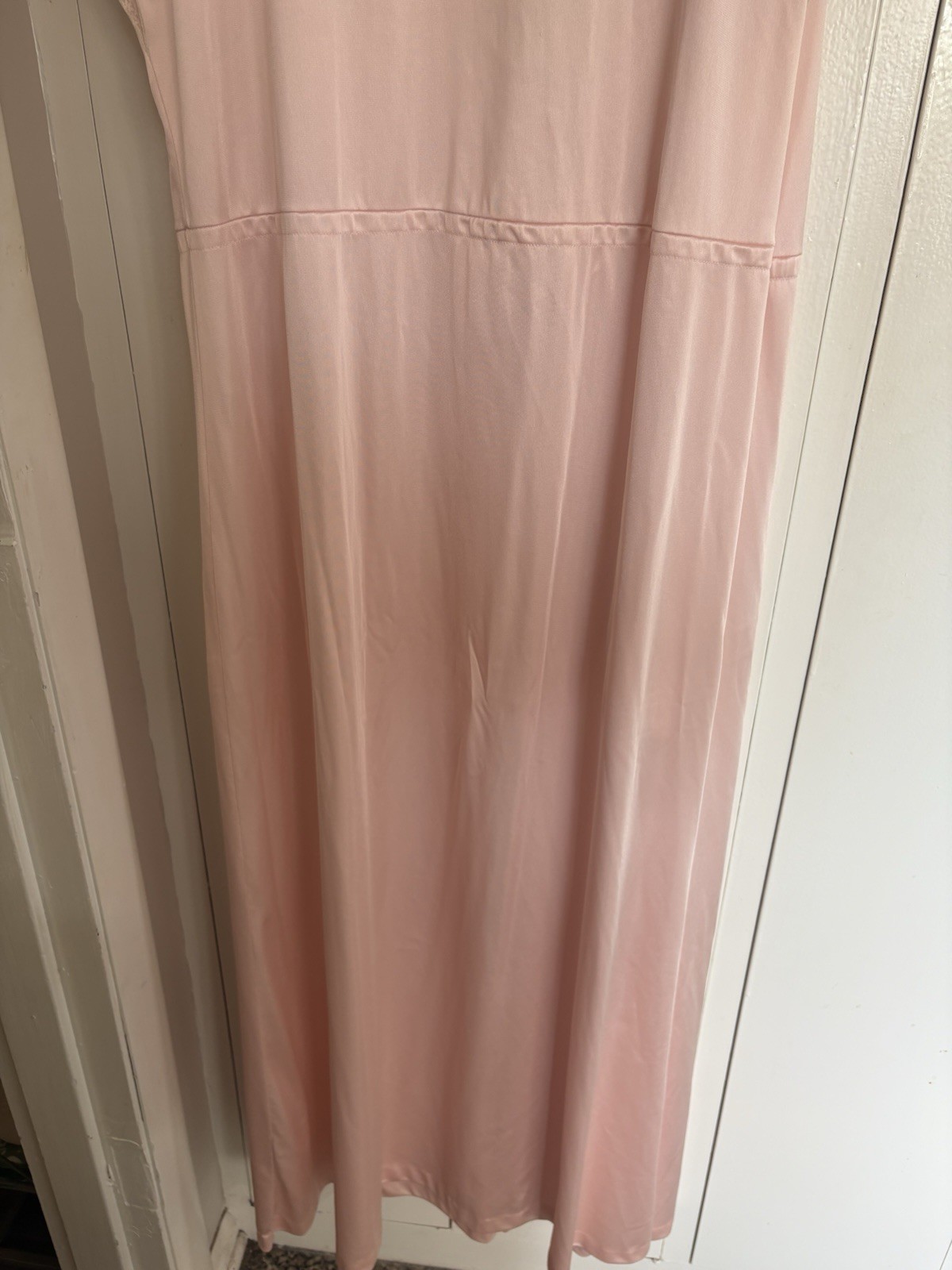 VINTAGE JOLIE TWO Pink Nylon Shiny Satin Maxi Robe Gown Medium M Floral Lace