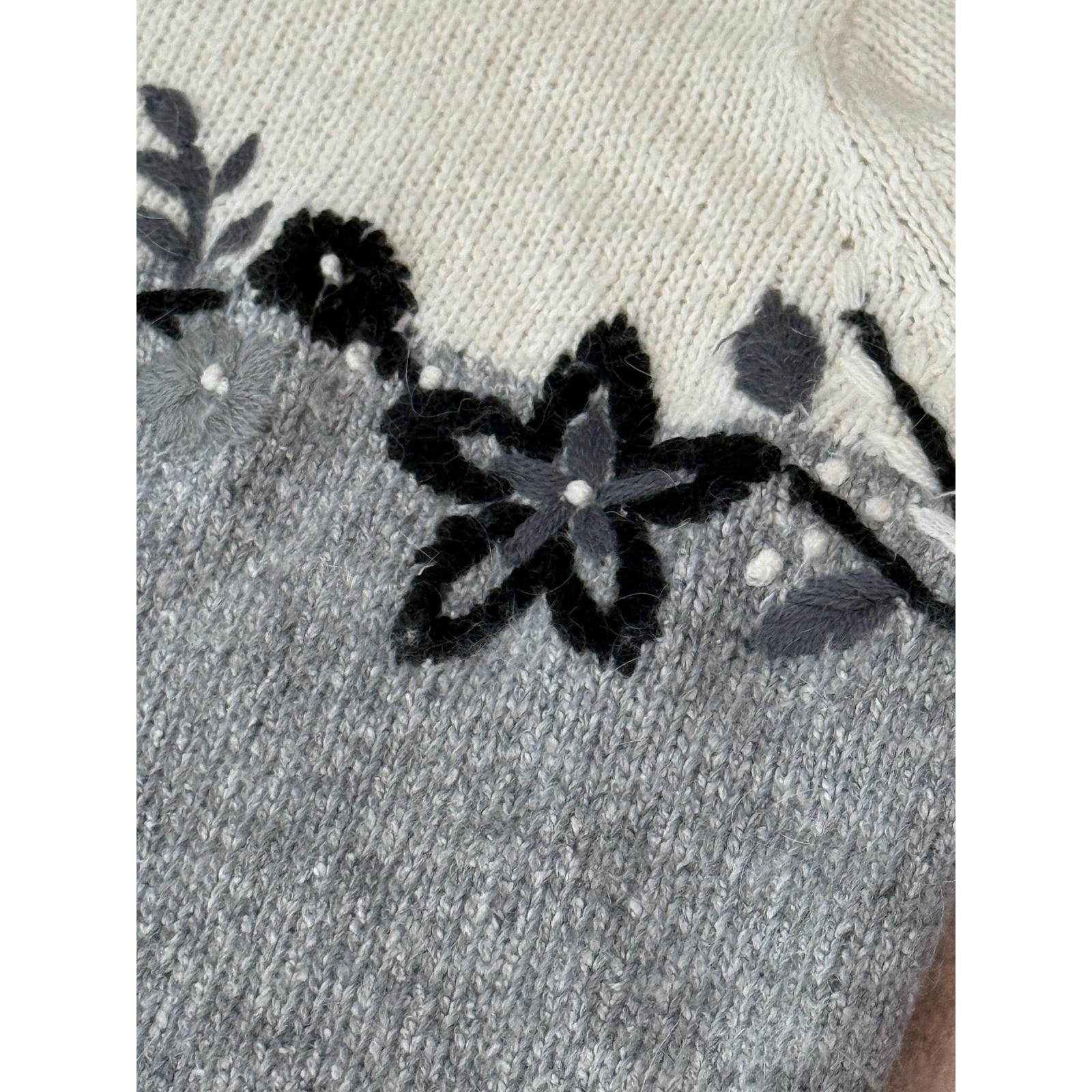 VTG 90s Mock Neck Sweater Embroidered Angora Lambswool Silk Blend size medium