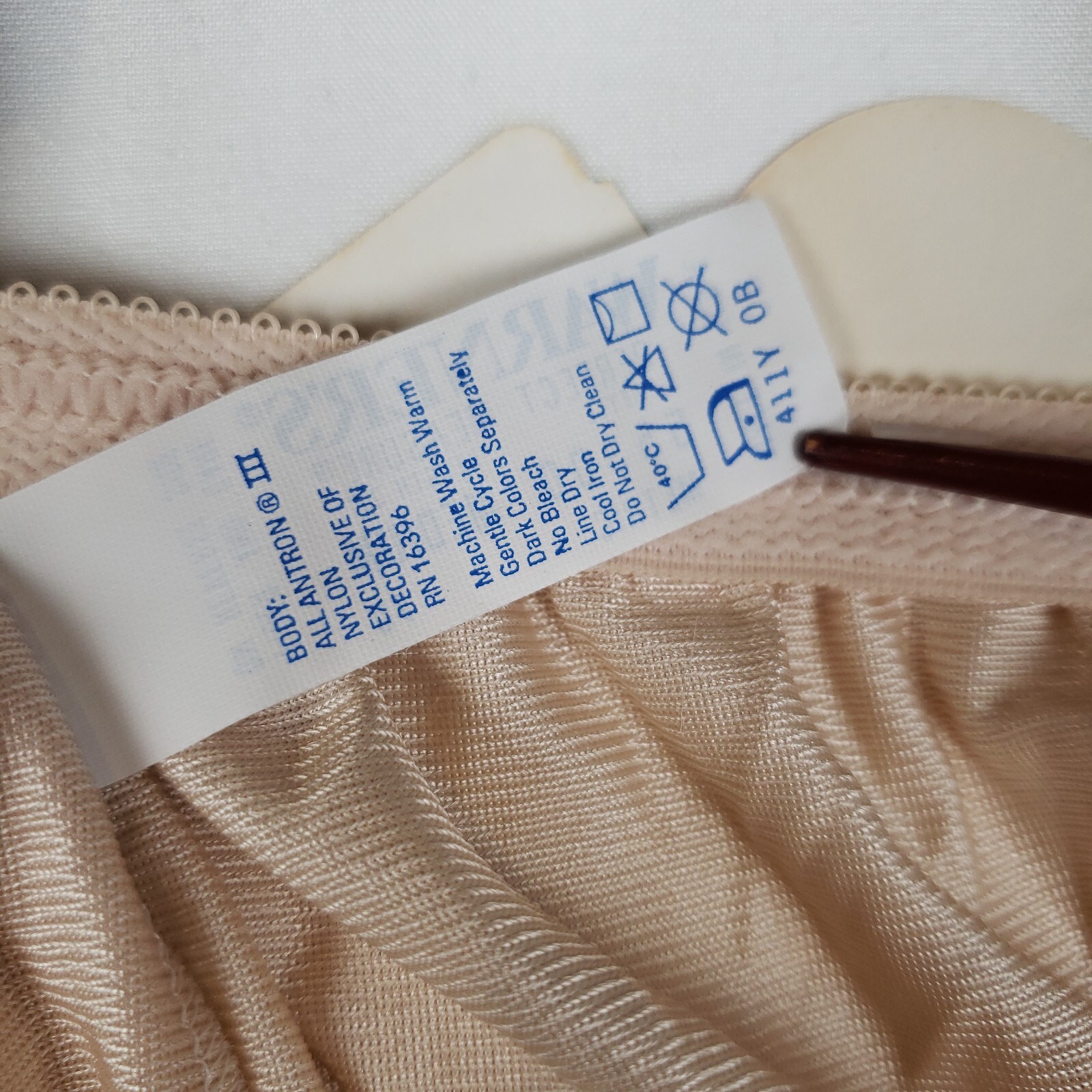 Vtg Warners Perfect Measure Half Slip 21″ Medium Beige Antron Nylon 55300 NOS